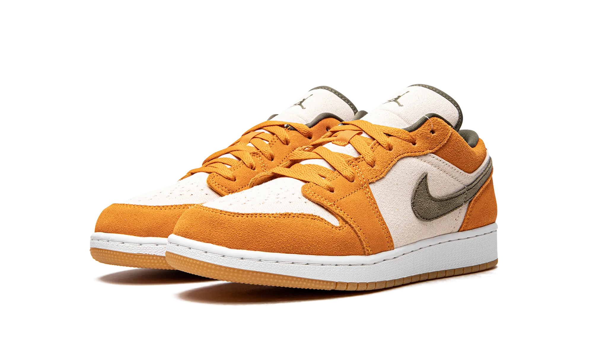 City Fit Day Runner Air Jordan 1 Low SE GS "Light Curry"