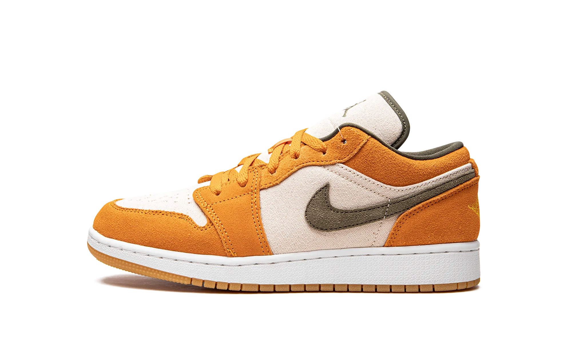 Impact-absorbing Air Jordan 1 Low SE GS "Light Curry"