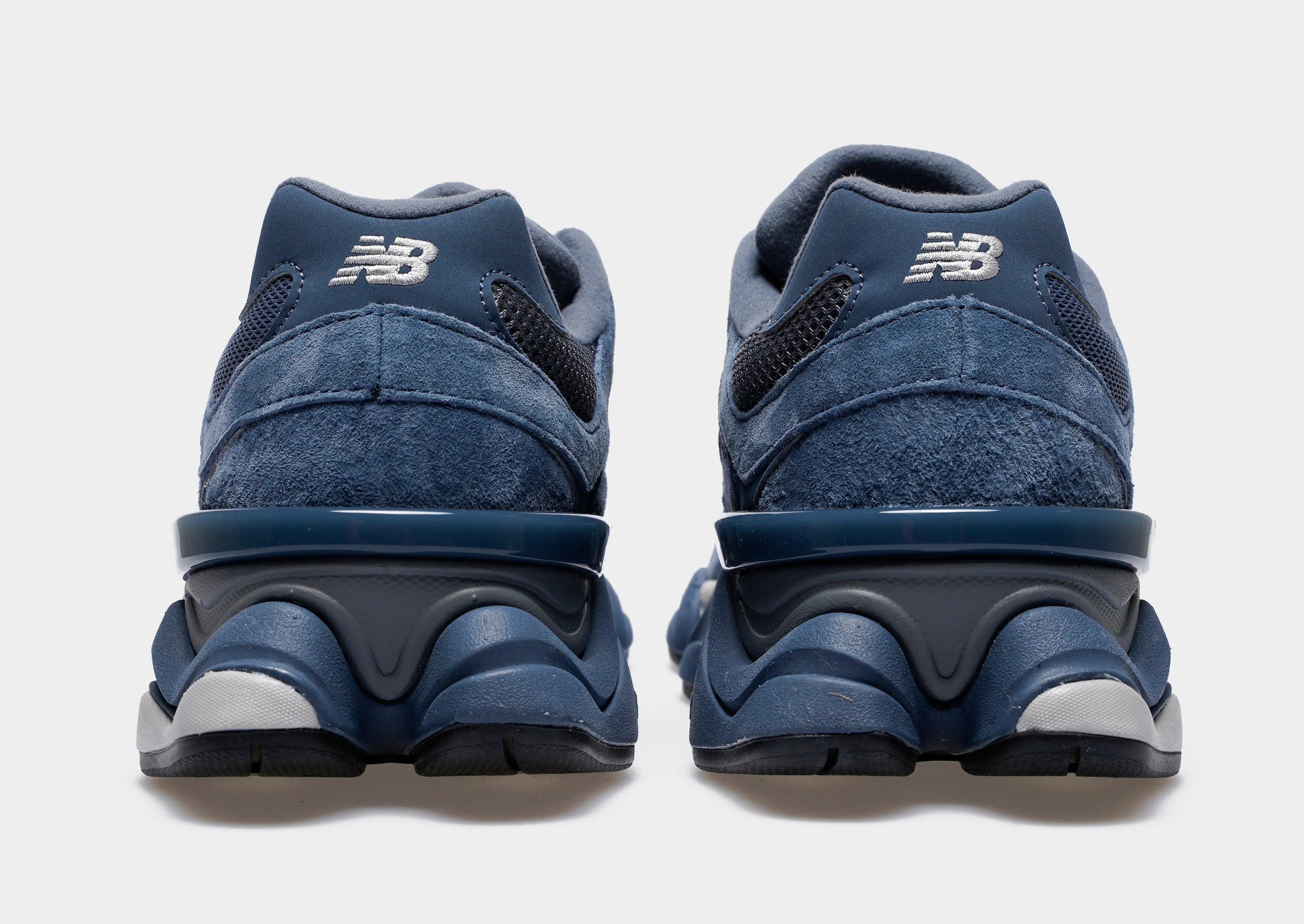 traditional running shoes 9060