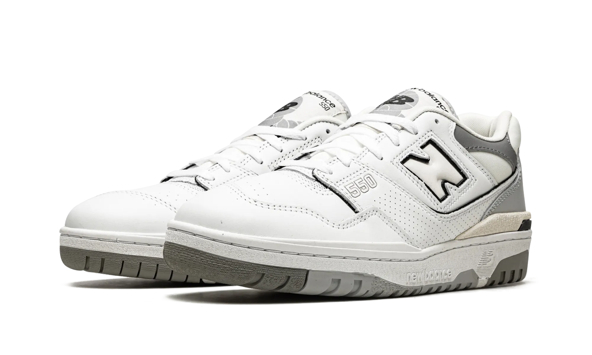 550 "White / Marblehead" commuting shoes
