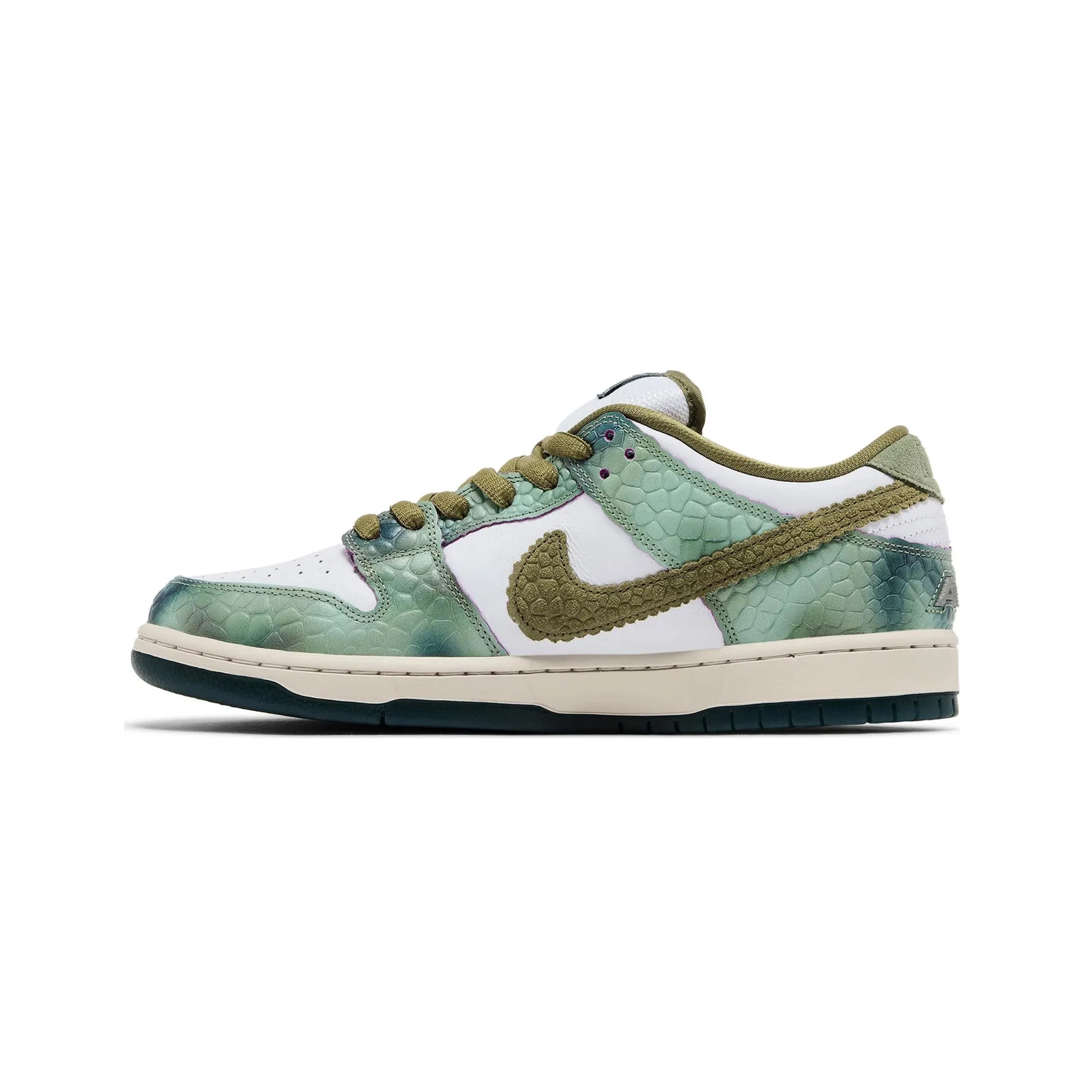 Nike SB Dunk Low Alexis Sablone 'Chameleon' (2024) Superior ease Fashion Essential