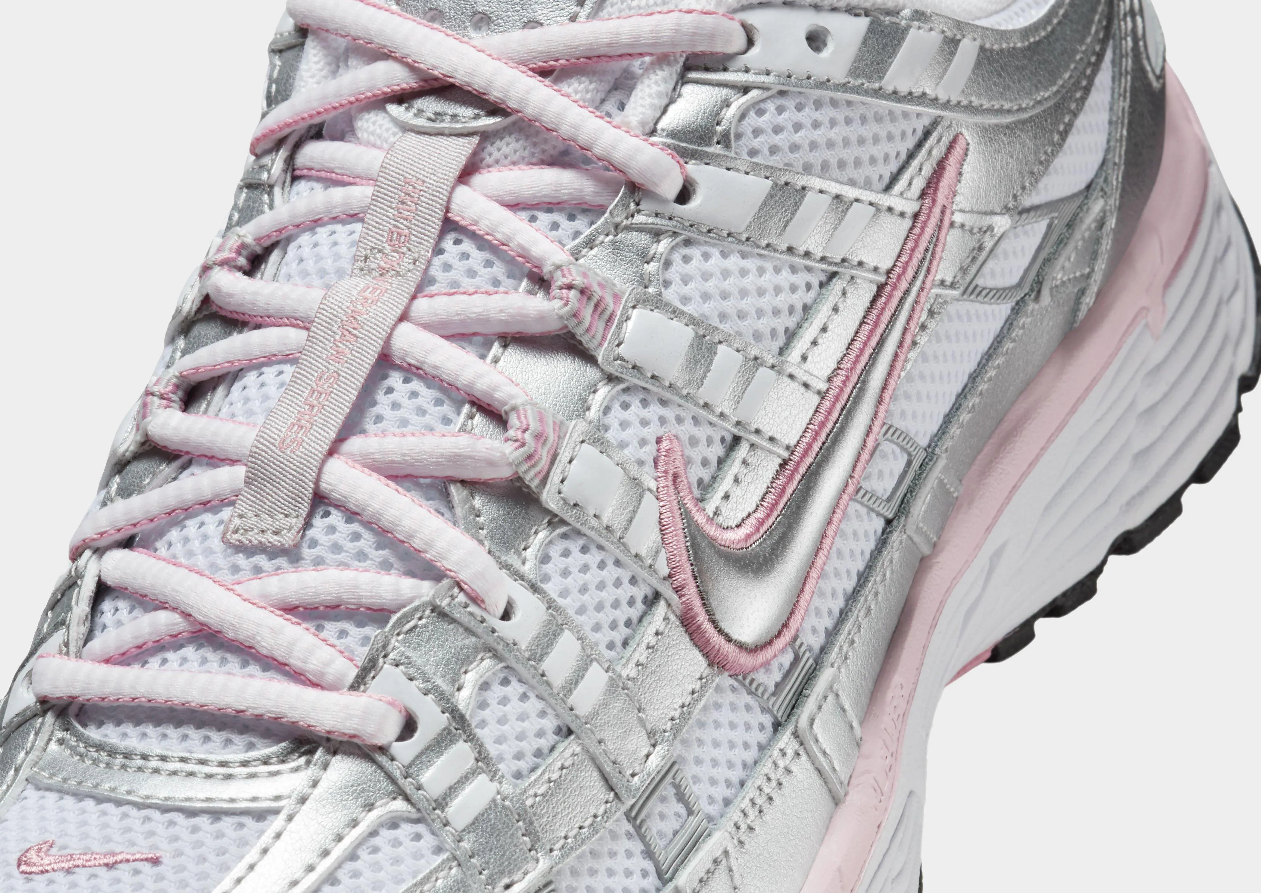 P-6000 Women's running in an urban area shoes aerobic - efficient
