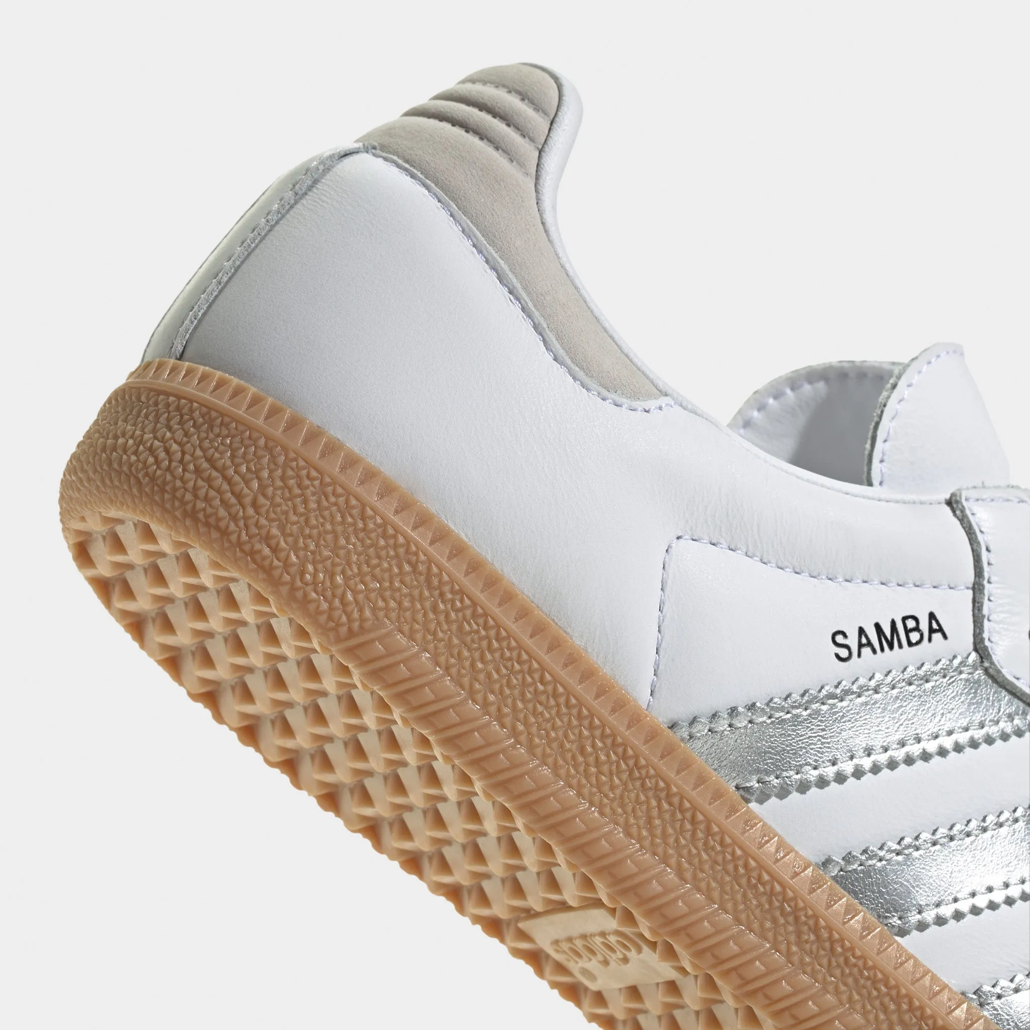 Oversized Tongue Hyperbolic Lasting adidas Women's Samba OG White / Silver Metallic - Grey