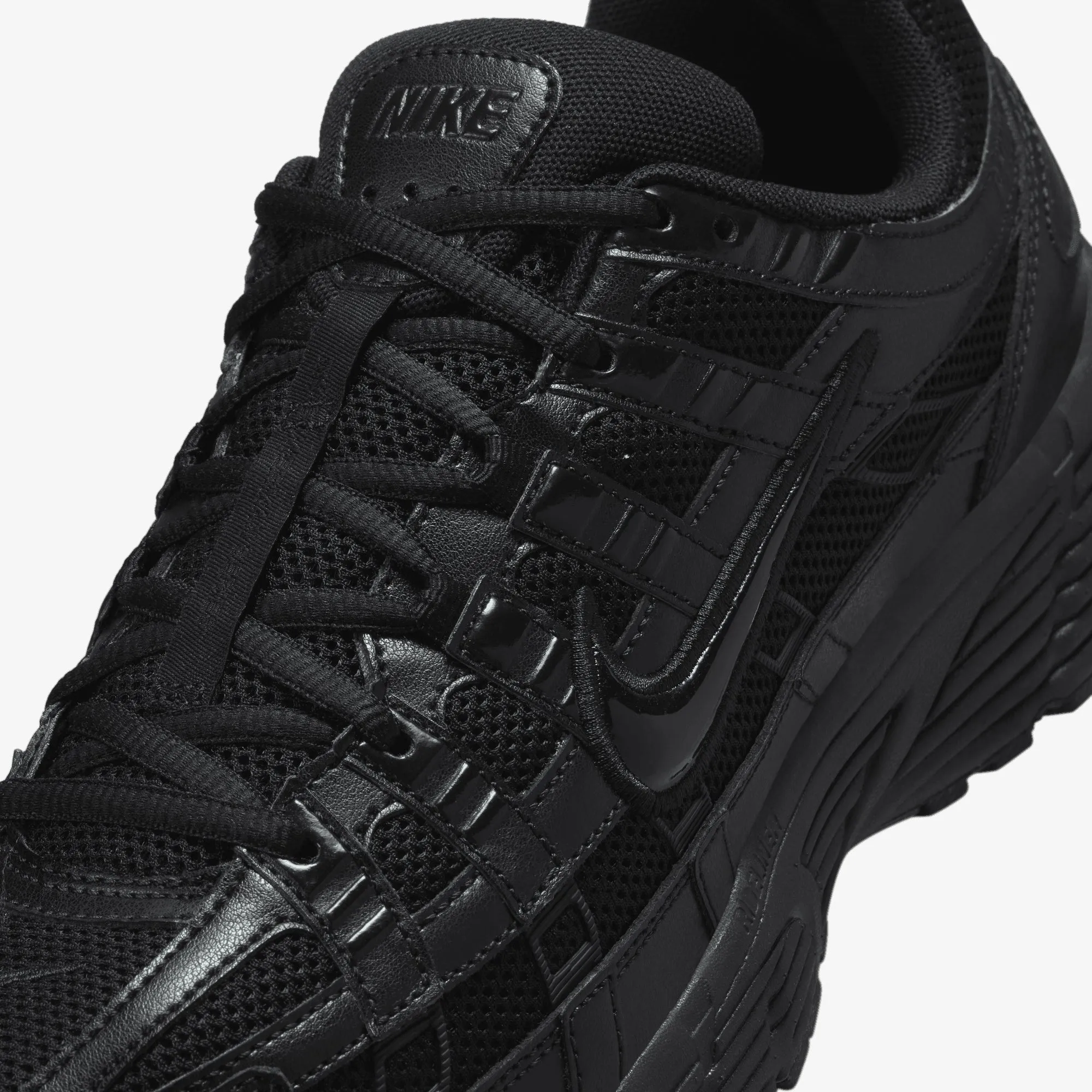 Ultimate materials Fresh Airflow NIKE | P-6000 { BLACK/BLACK