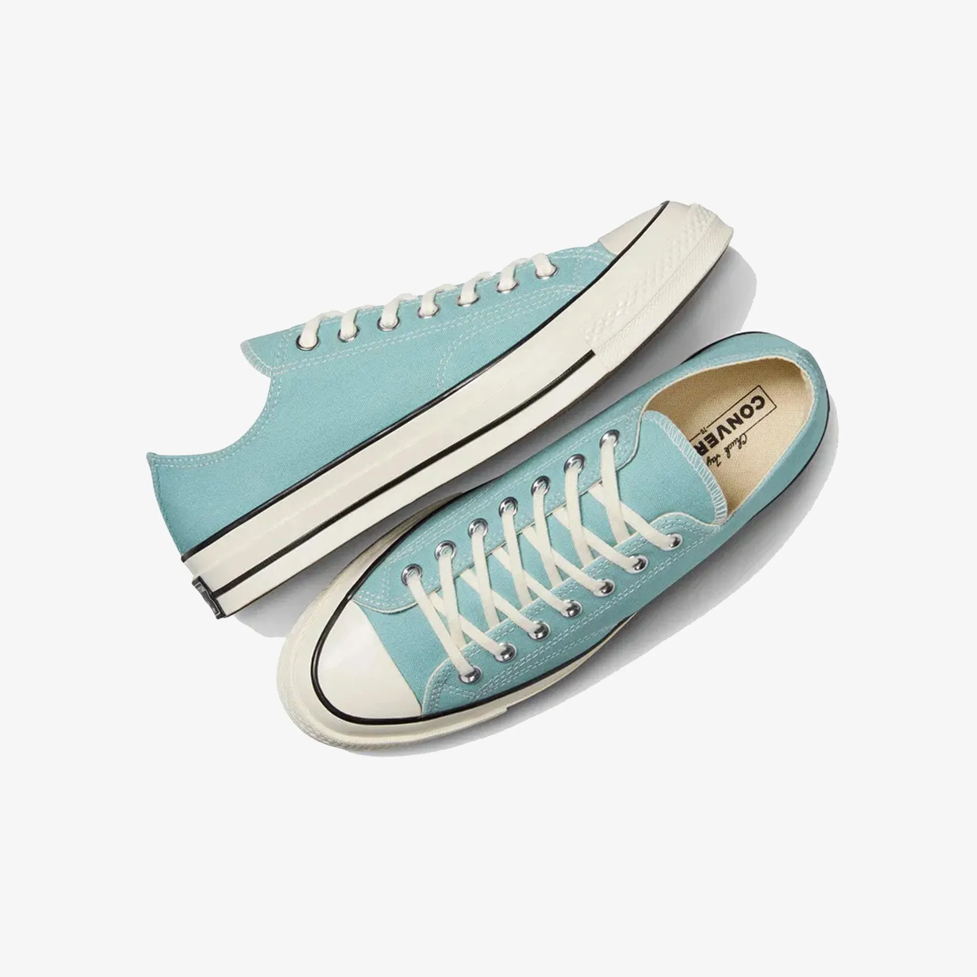 Converse | CHUCK 70 LOW { BLUE Durable Outsole Design