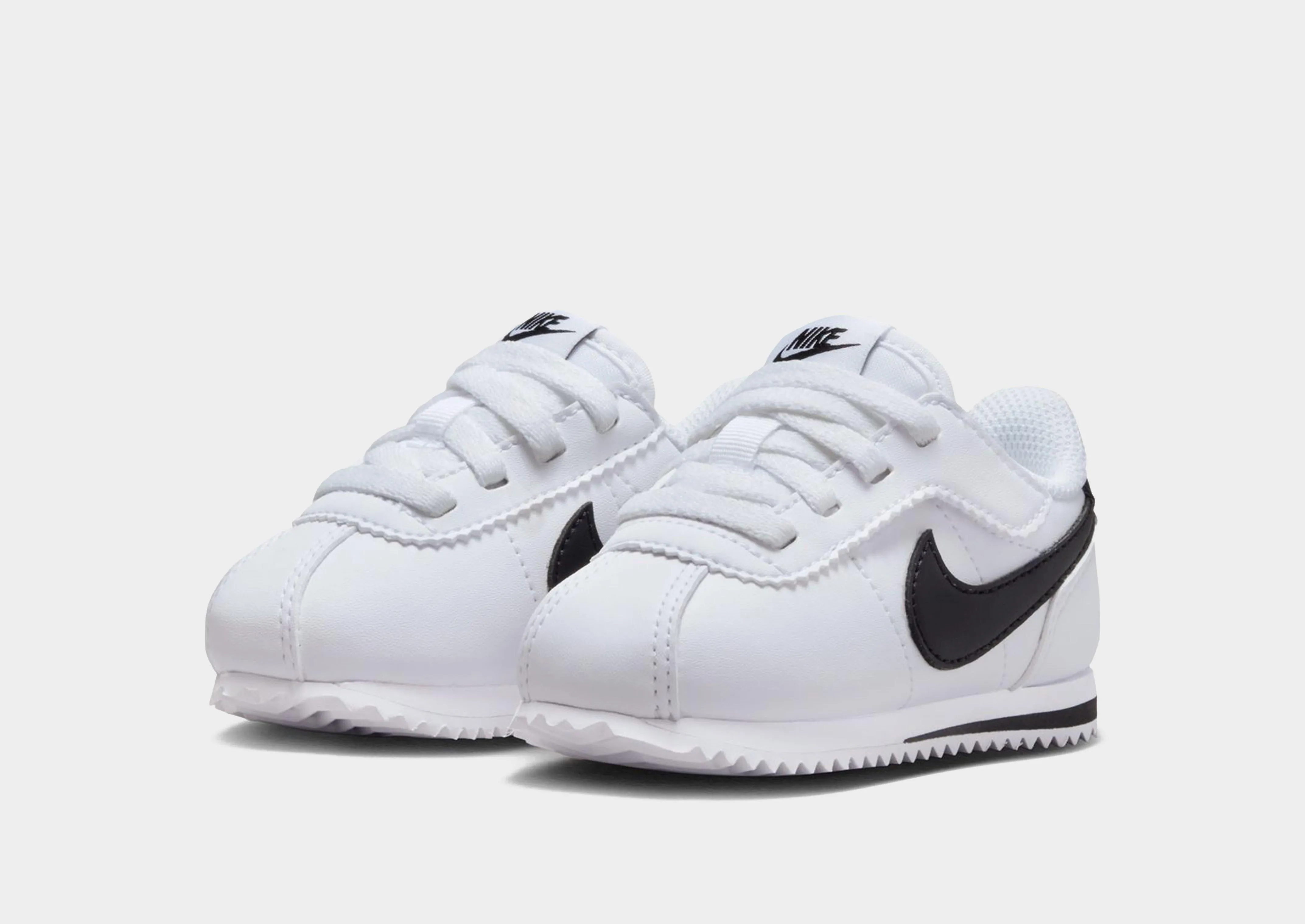 Cortez EasyOn Infant's running in a desert oasis area shoes