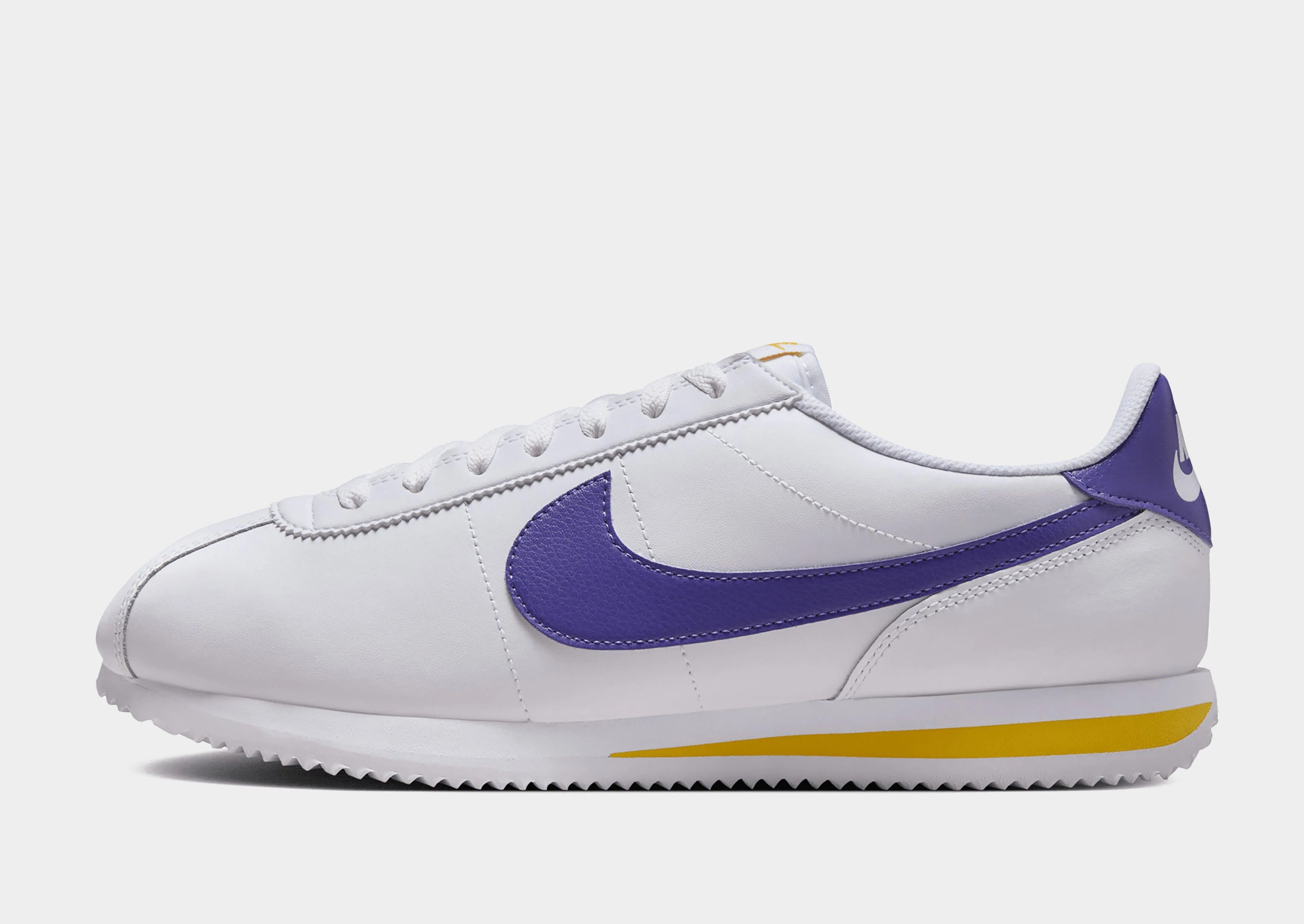 Motion Freedom fitness - themed shoes Cortez