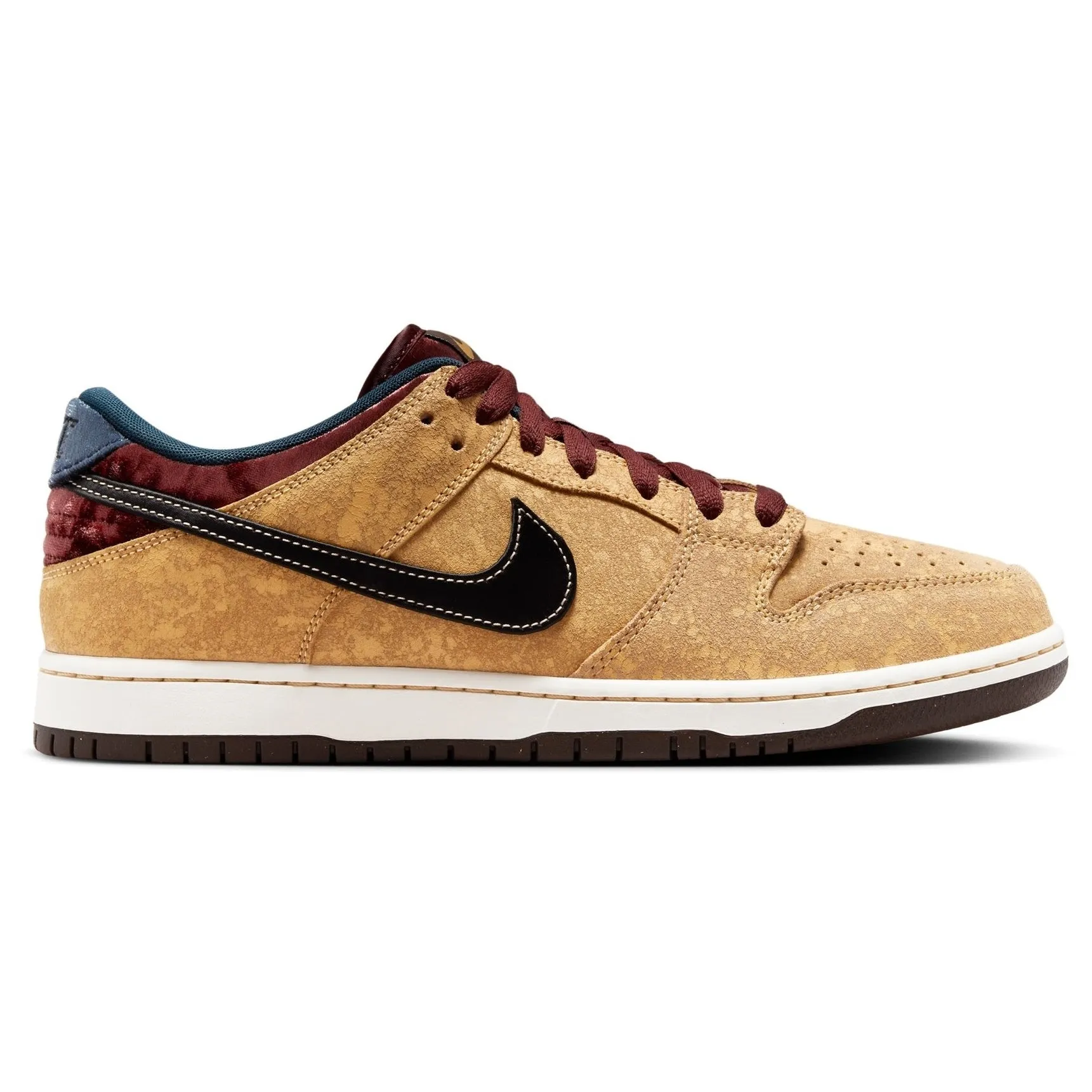 Coach Step NikeSB Dunk Low "City of Cinema" Celestial Gold/ Black Shoes