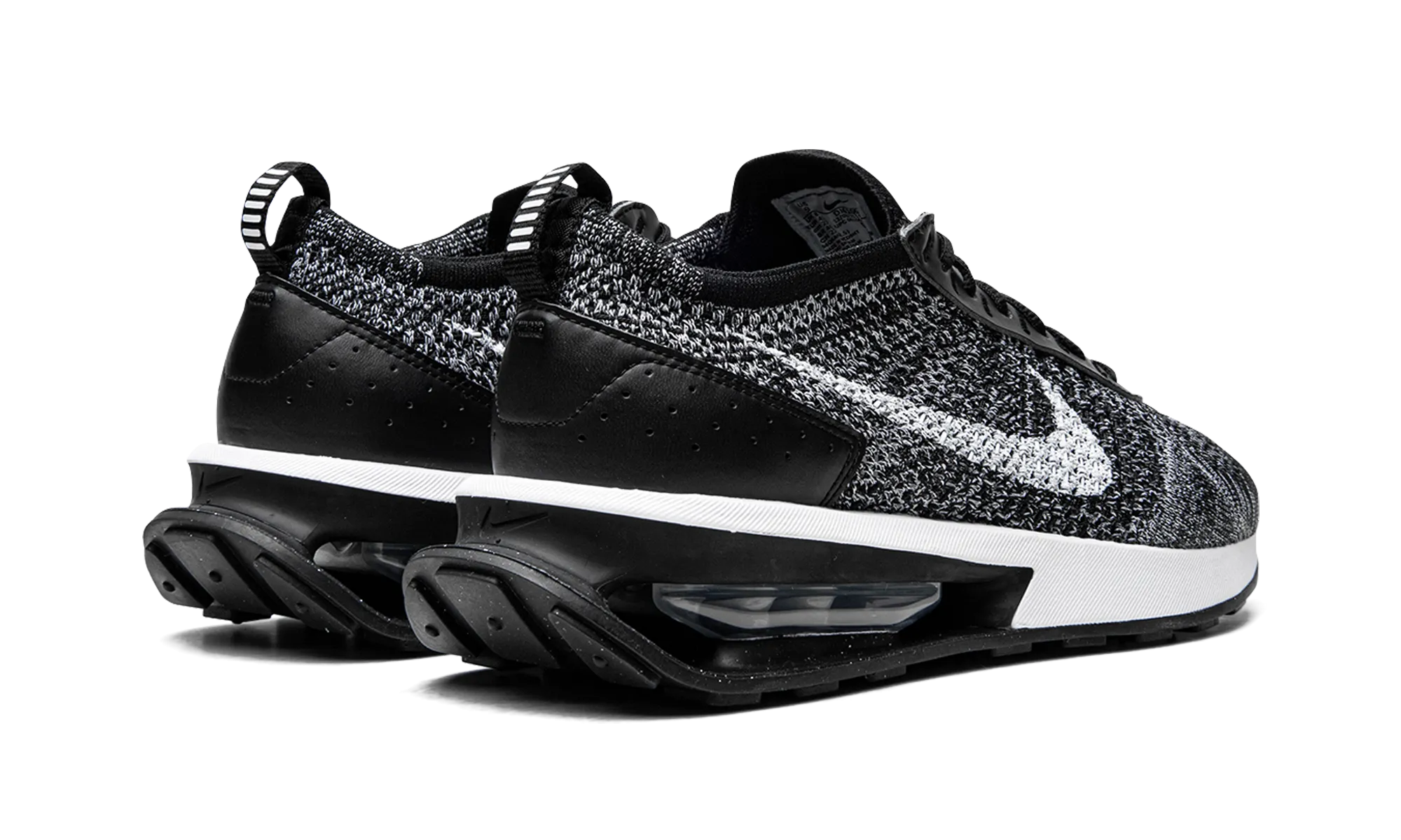 performance enhancement Air Max Flyknit Racer "Oreo"