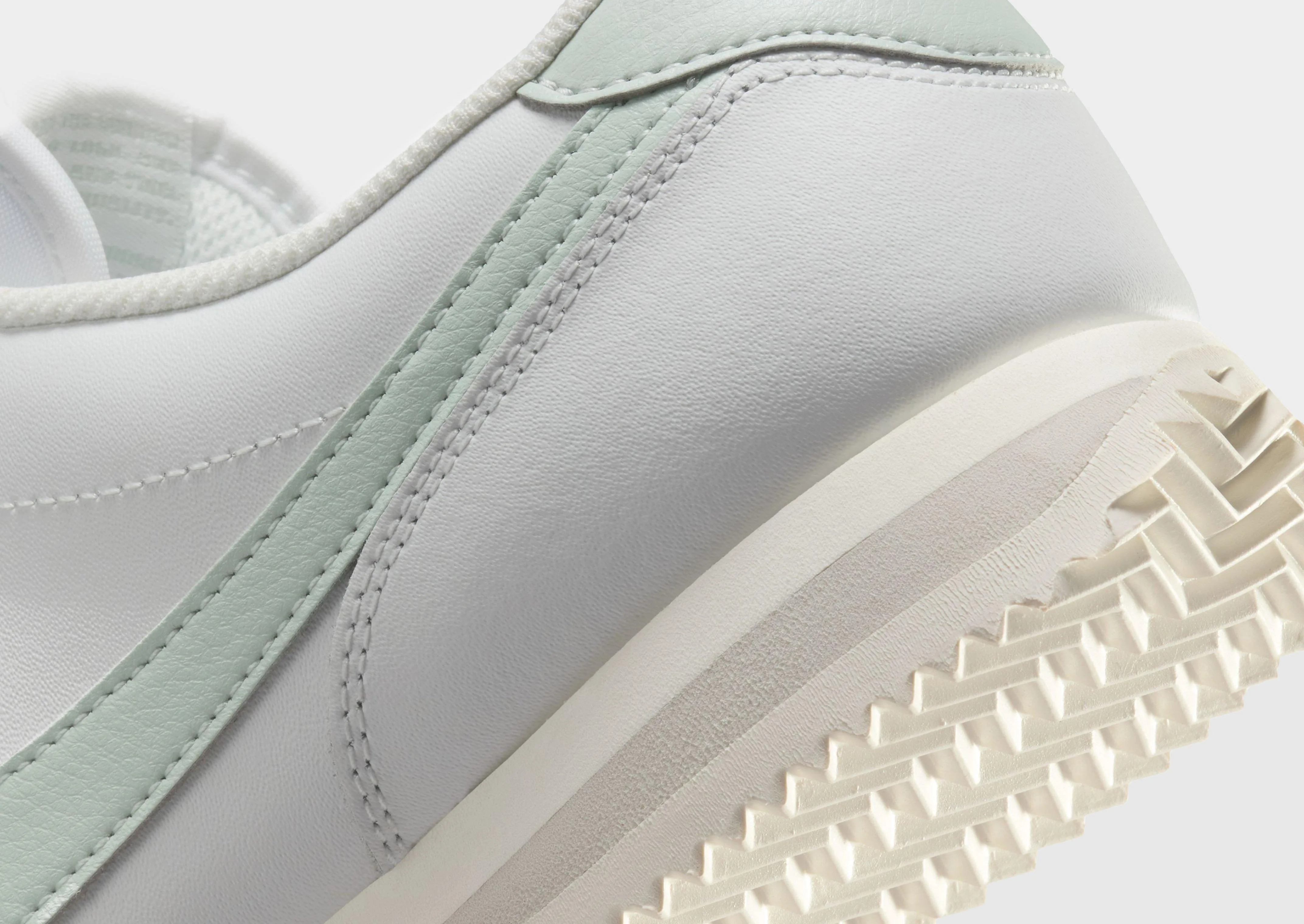 Cortez Leather Women's Tread Stability