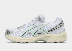 GEL-1130 Women's tennis players - specific features seniors - specific features