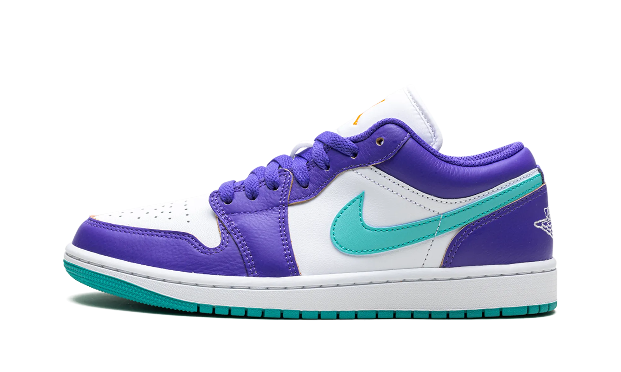 Style Lovers Air Jordan 1 "Hornets"