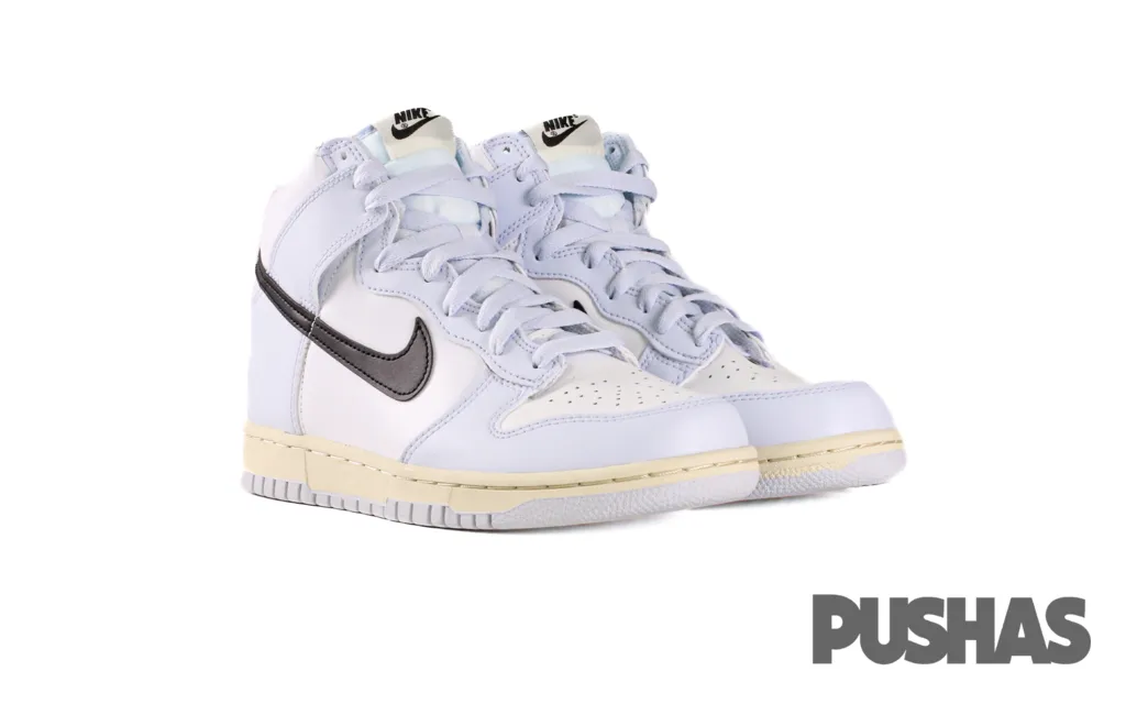 Dunk High Aluminum GS (2022) Stretch tongue Neutral Wear