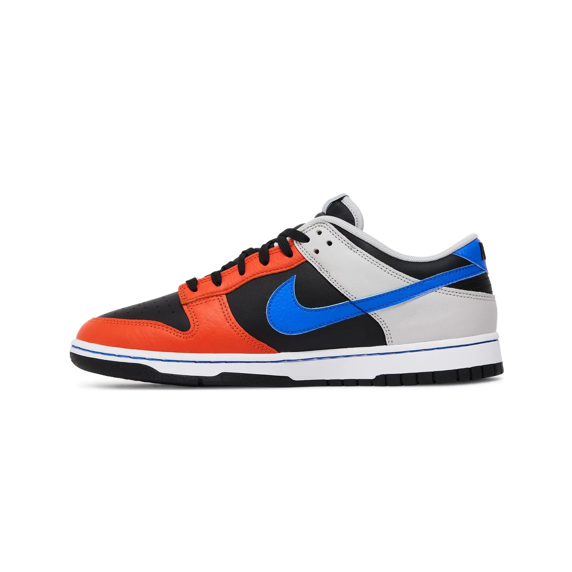 Stylish Appearance Dunk Low EMB NBA 75th Anniversary 'Knicks' (2021)