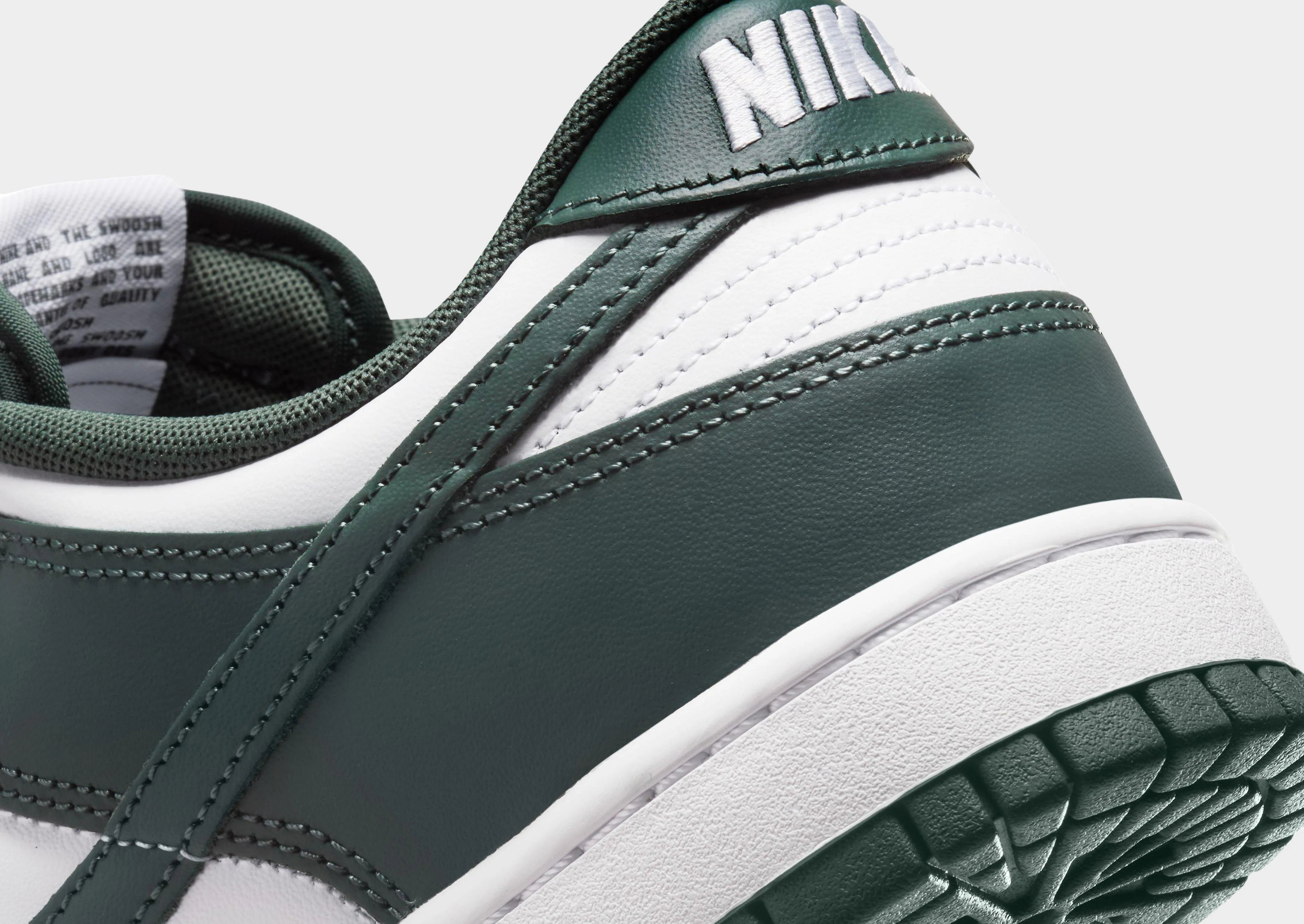 Dunk Low Retro Freedom Fit