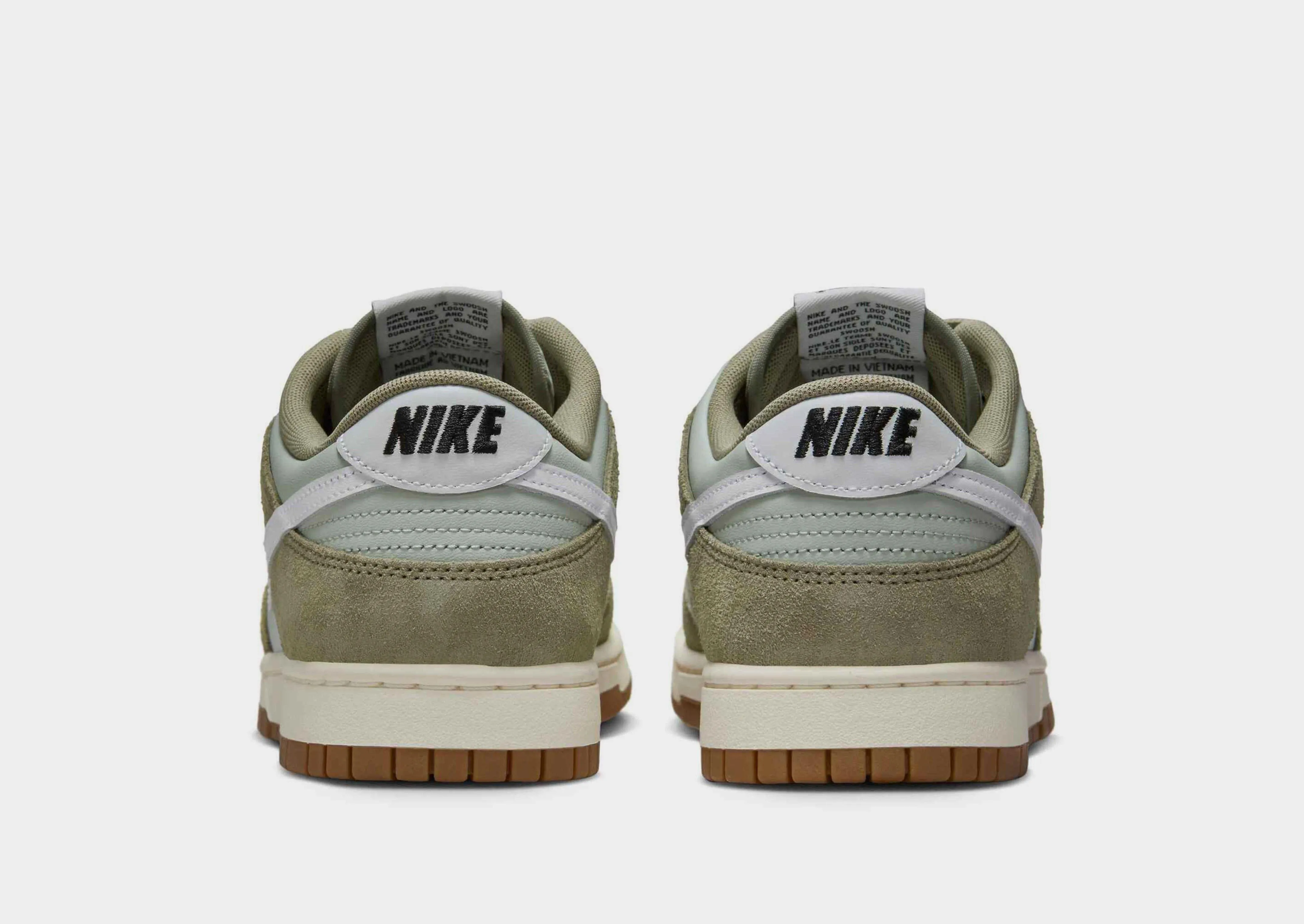 Dunk Low Retro SE Shoe Game