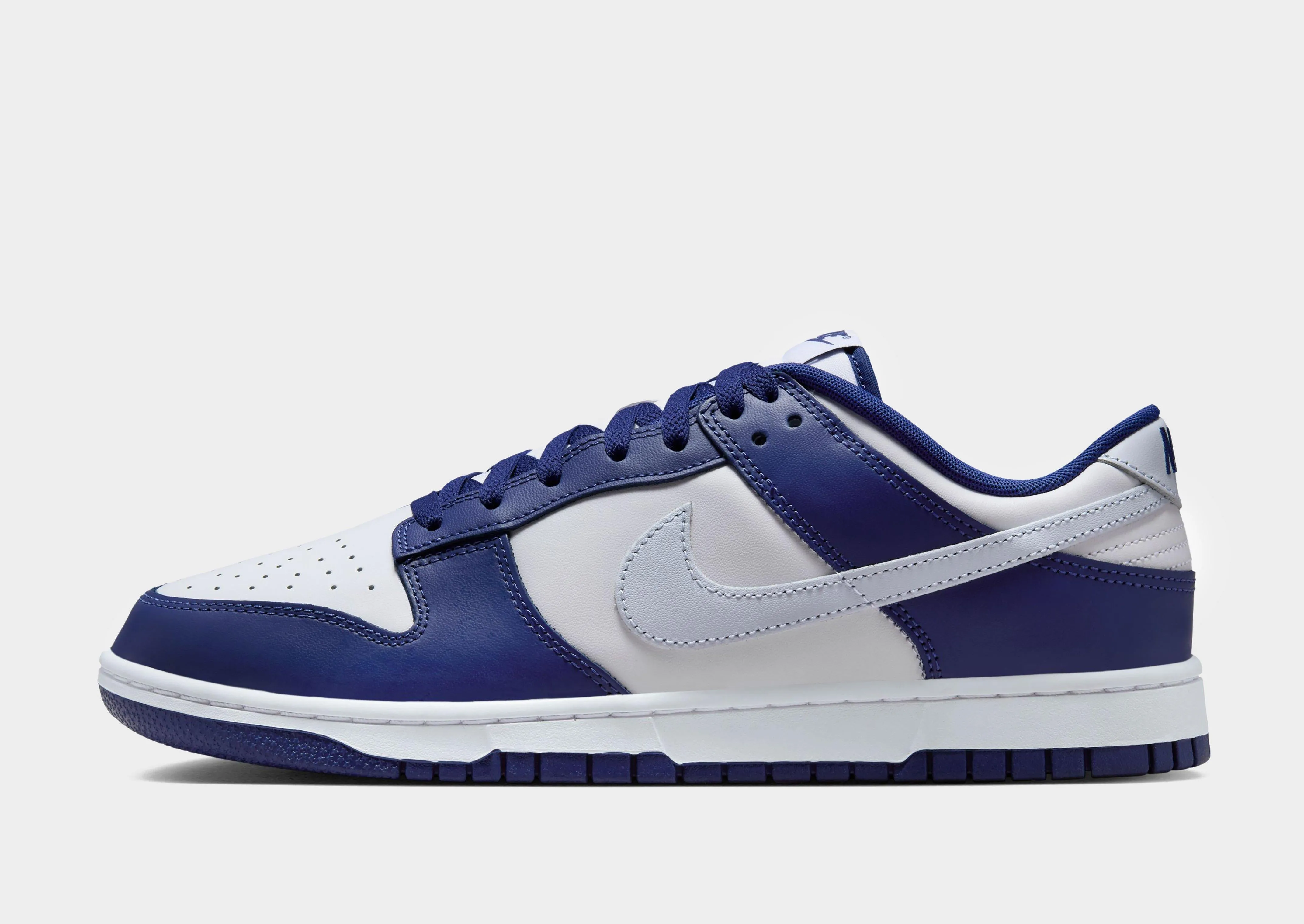 Ergonomic Support Dunk Low Retro