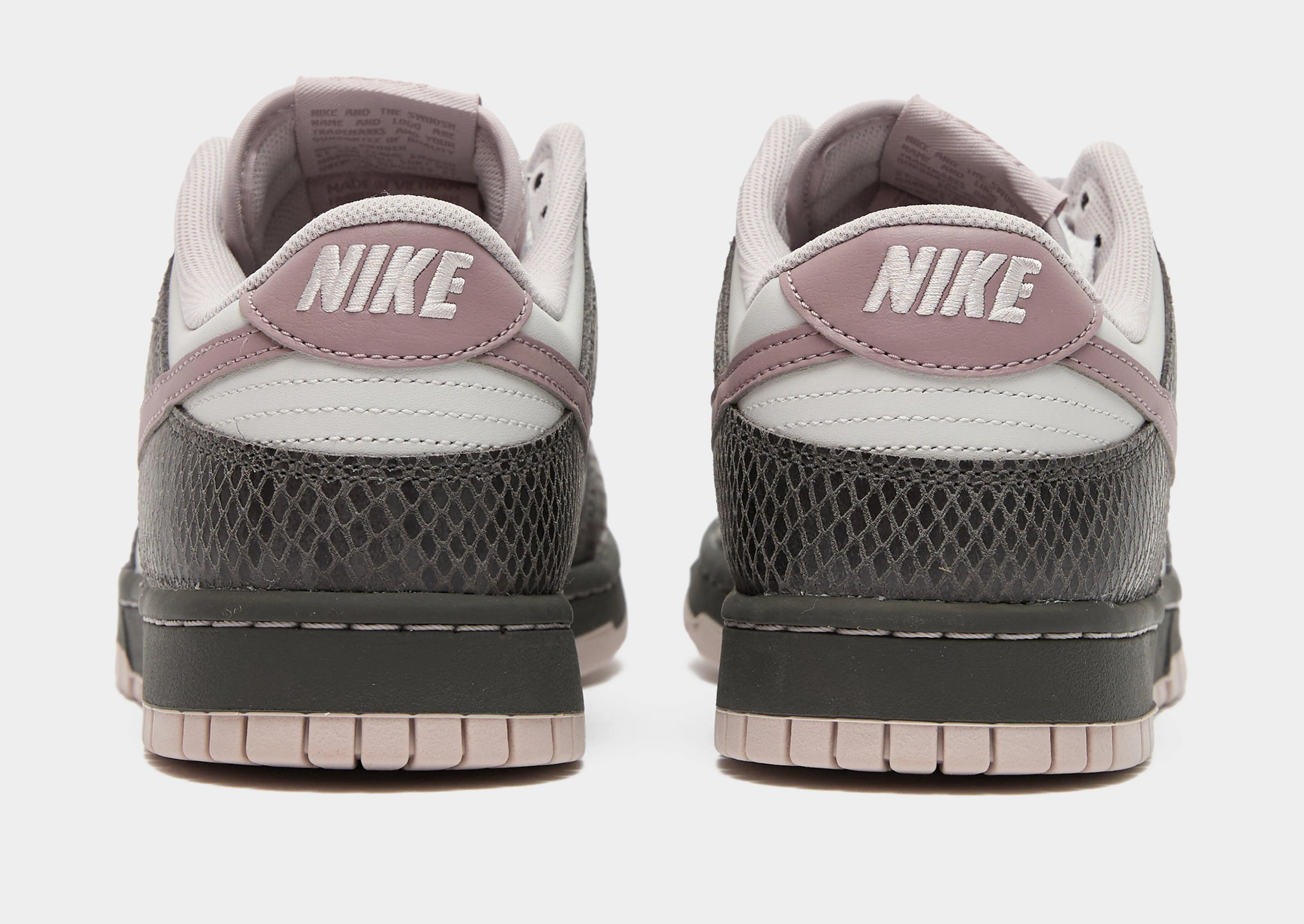 Durability Dunk Low SE