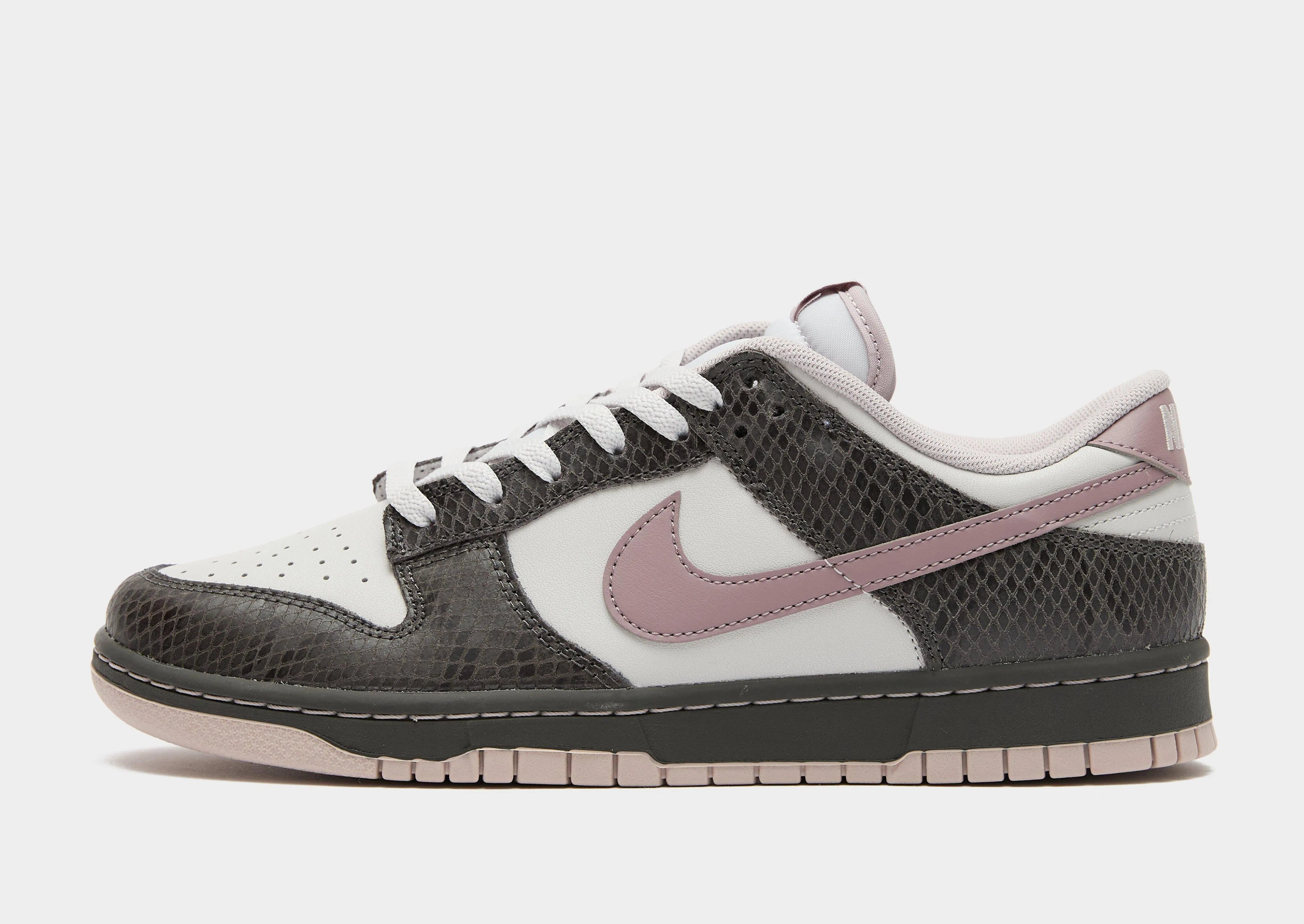 No Fuss Fit Dunk Low SE