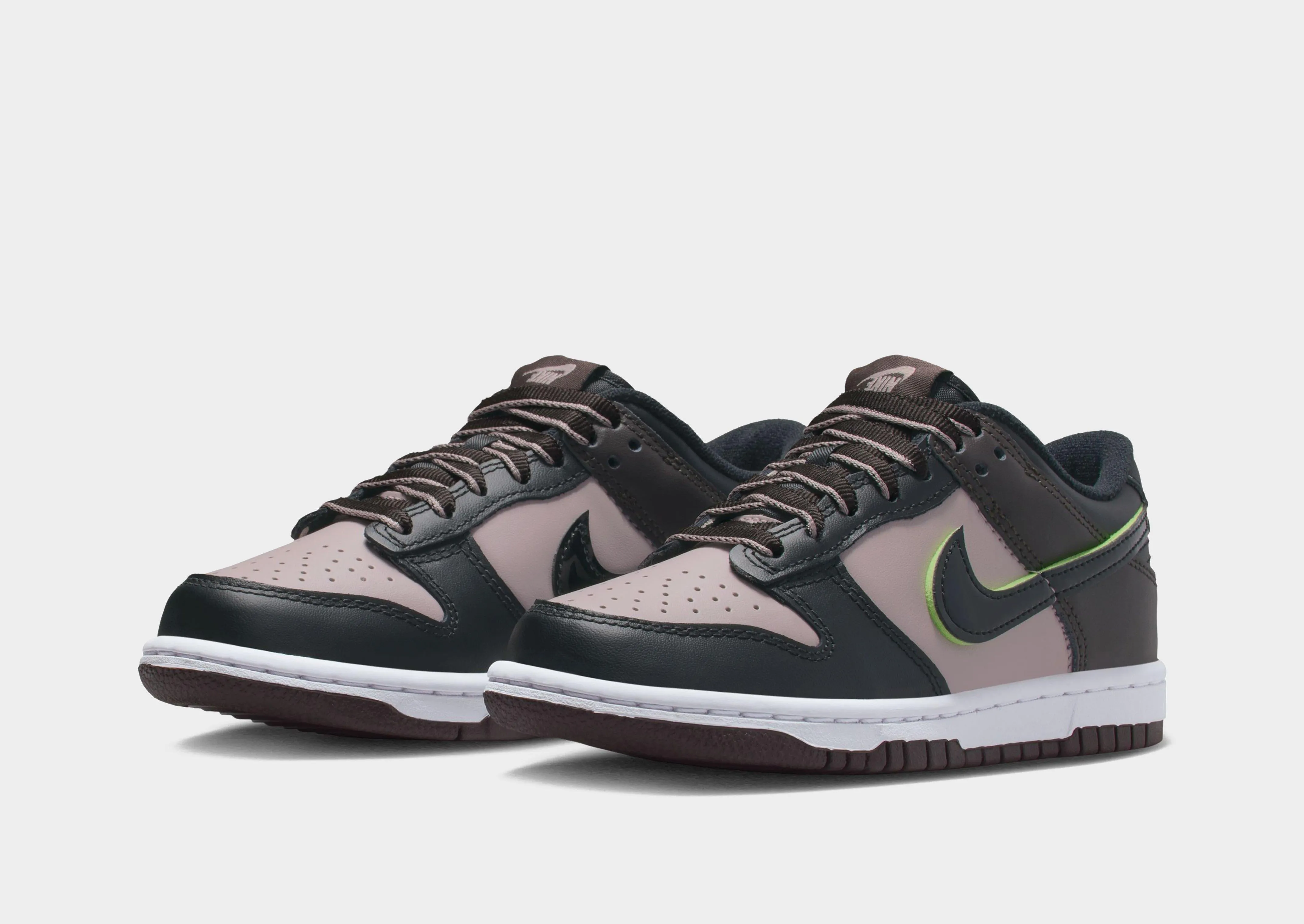 Easy Wear Easy Run Dunk Low SE Junior's