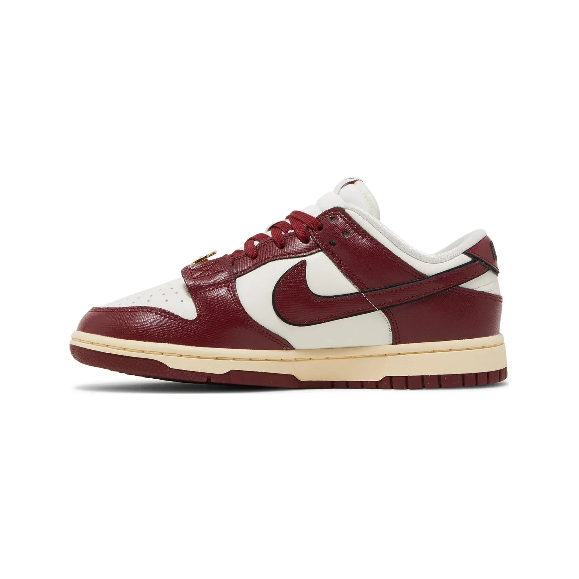 Comfort Driven Hiking Path Dunk Low SE 'Just Do It Sail Team Red' W (2023)