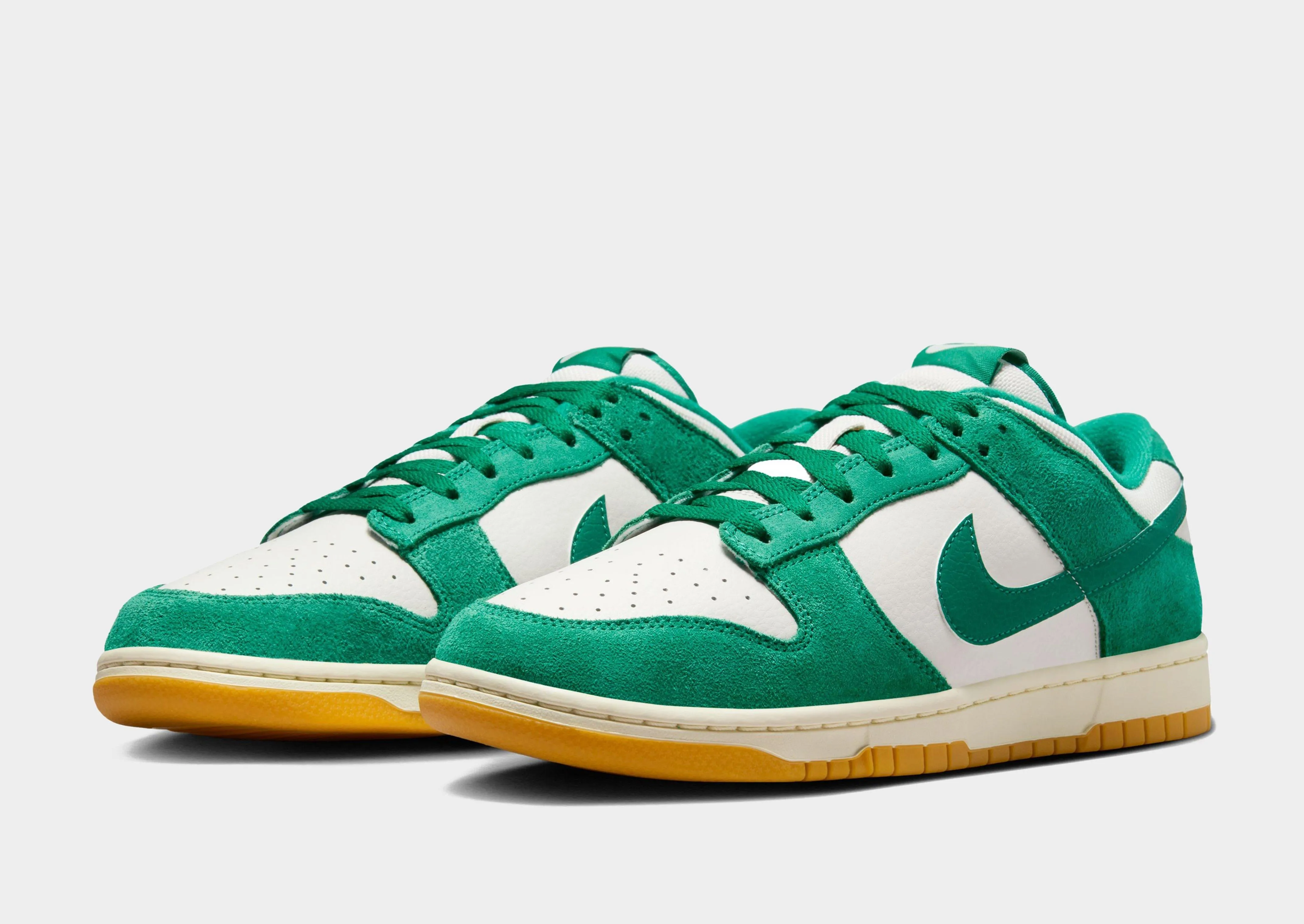 Travel Snap Dunk Low SE