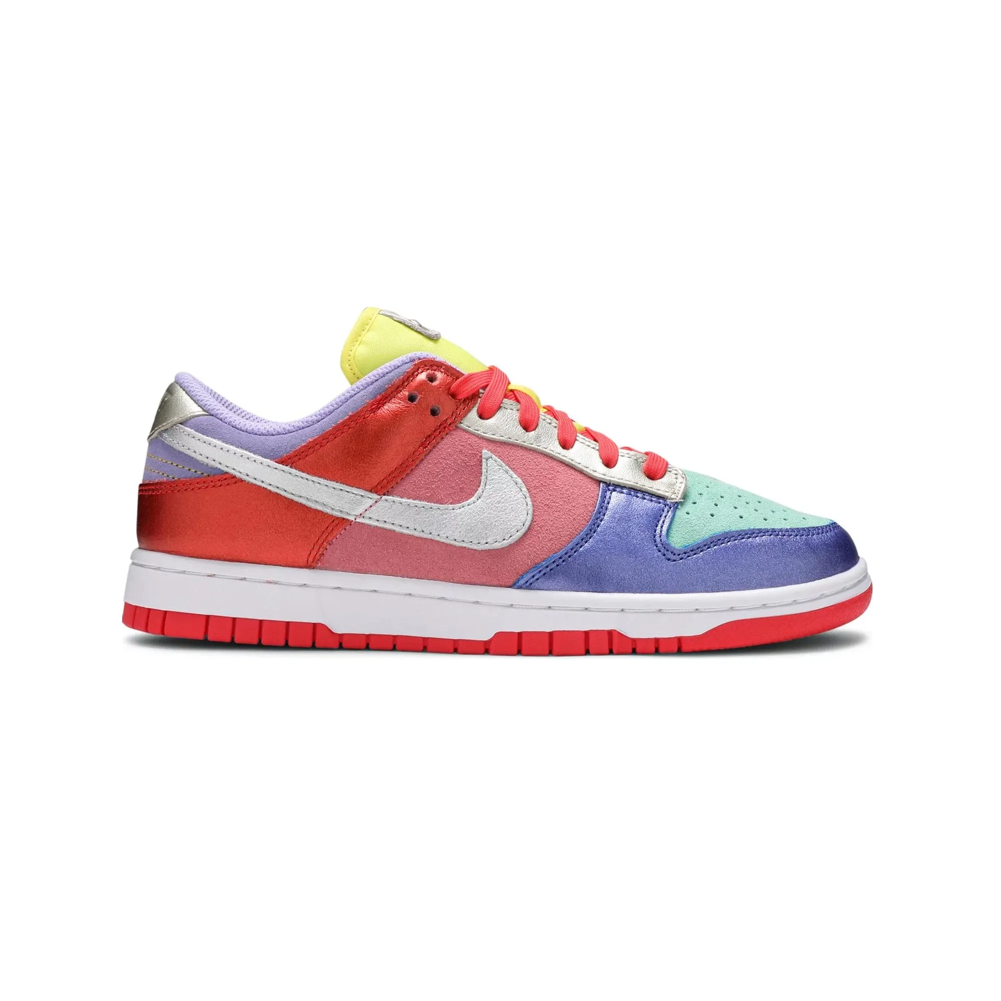 Dunk Low 'Sunset Pulse' Foam Lining Reinforced Eyelets Design
