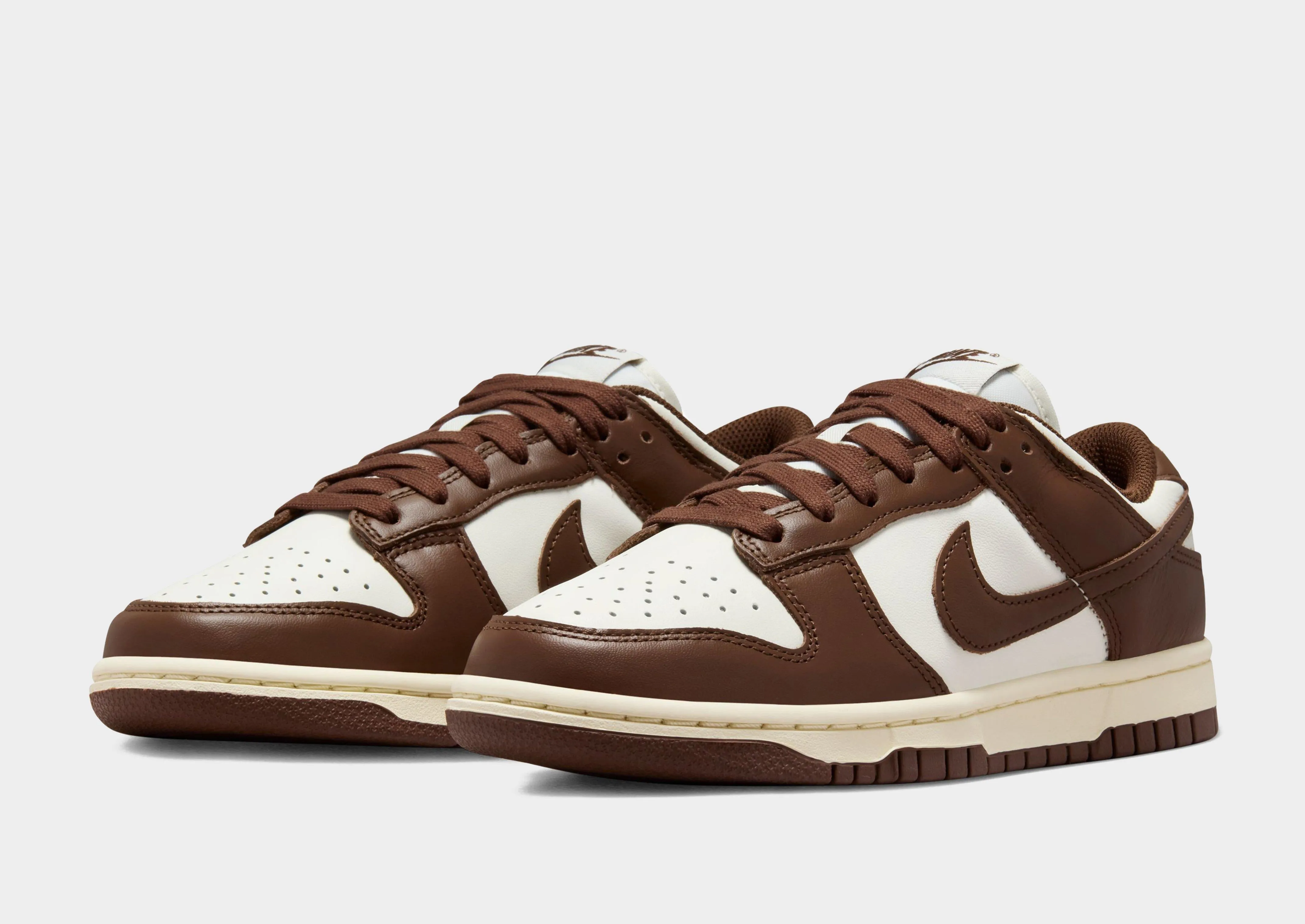 Dunk Low Women's Comfort Upper Cushioned Heel Counter