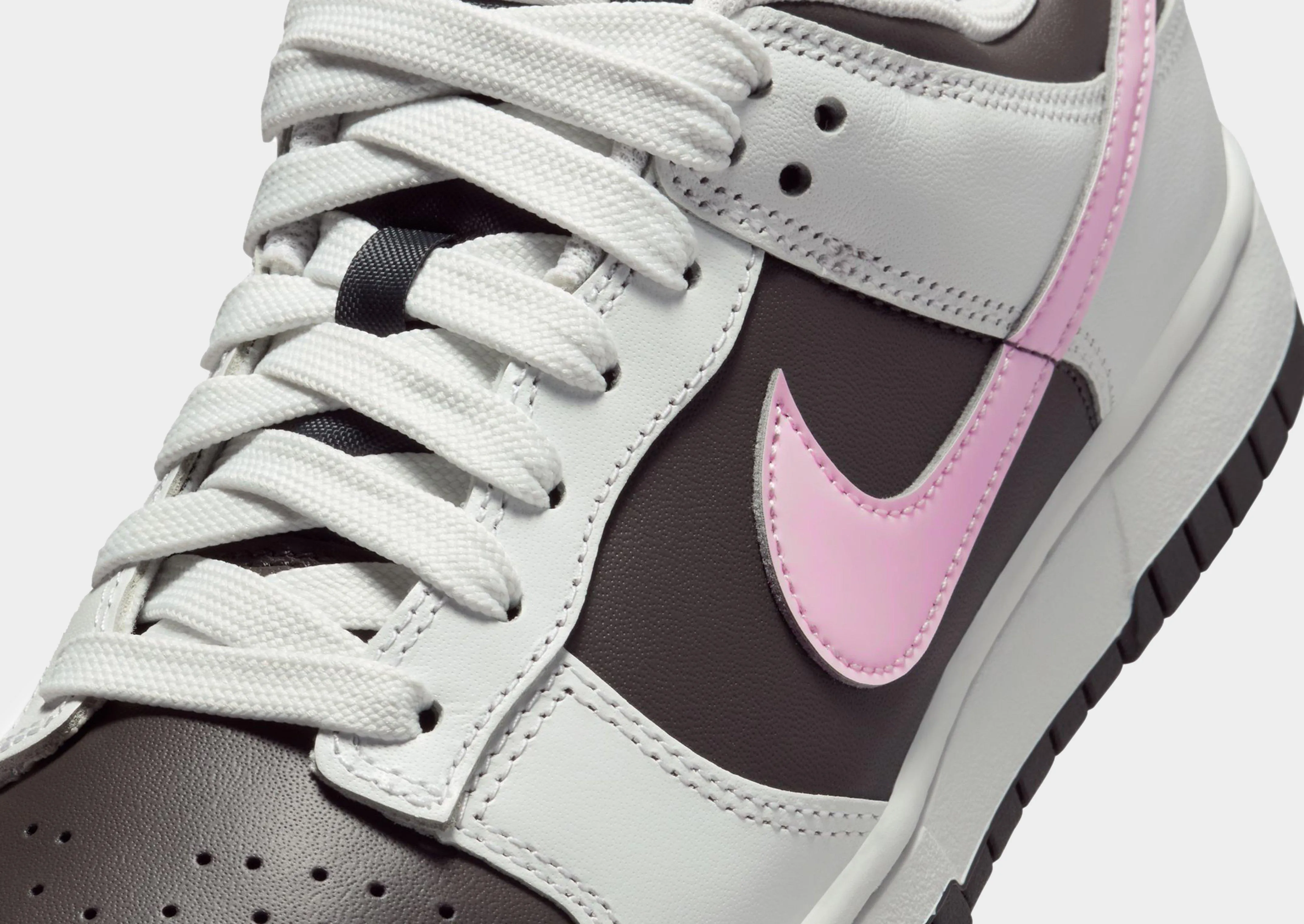 Dunk Low Women's Balanced weight
