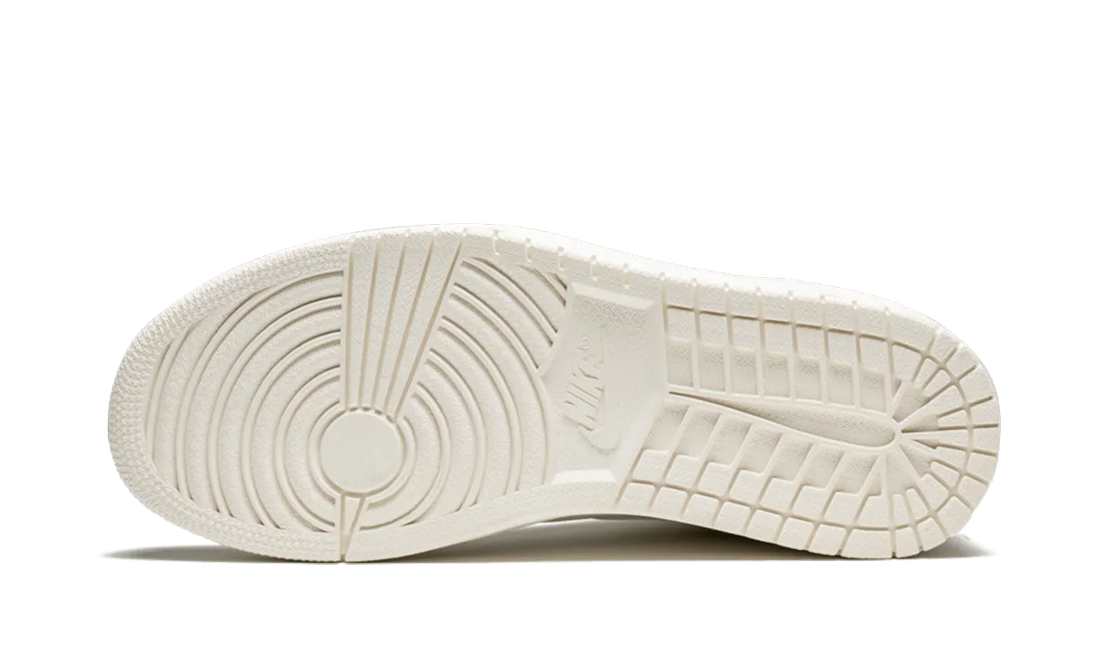 Unisex Appeal Torsional Stability Frame Air Jordan 1 Retro High OG "Sail"