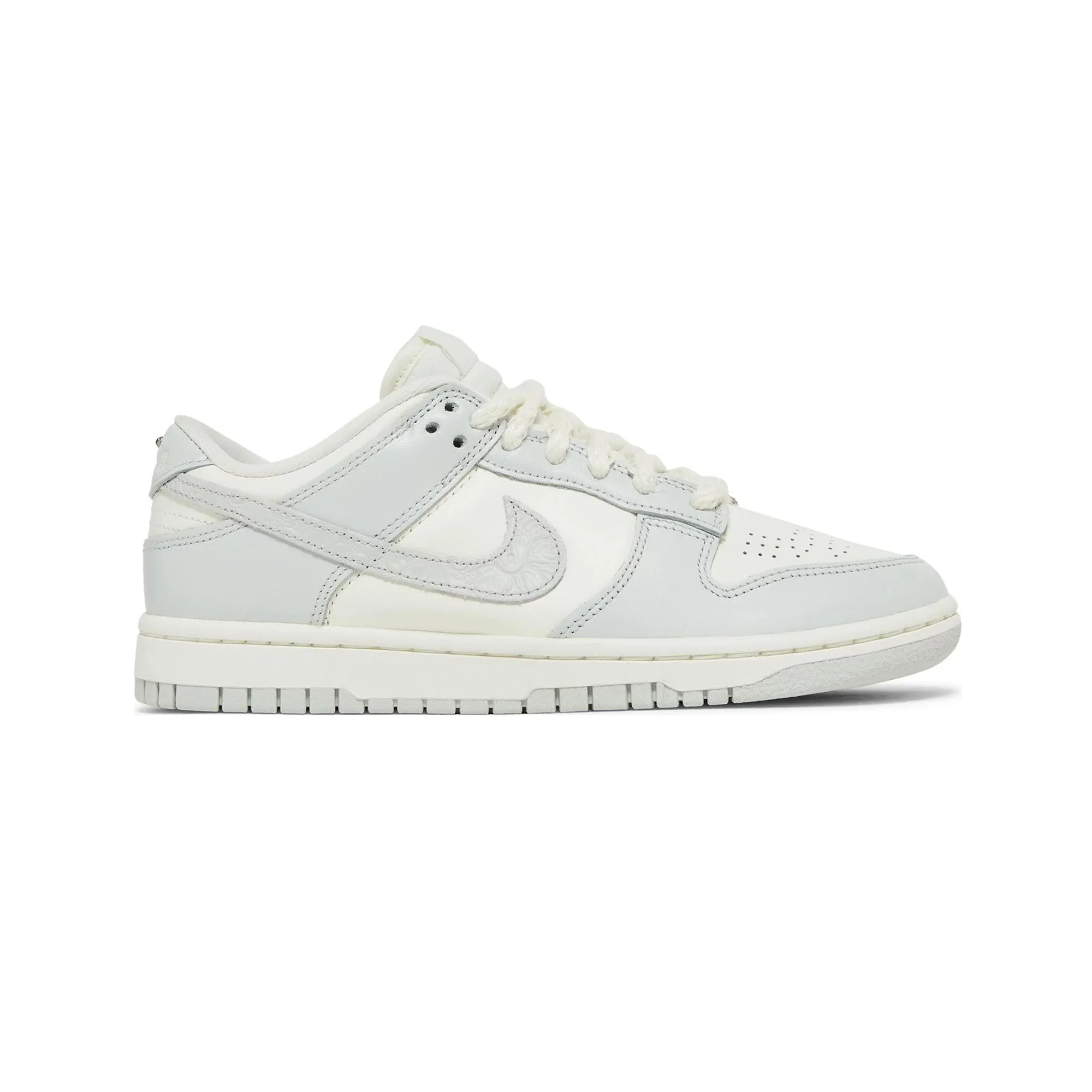 Push Forward Nike Dunk Low 'Needlework Sail Aura' Women's (2023)