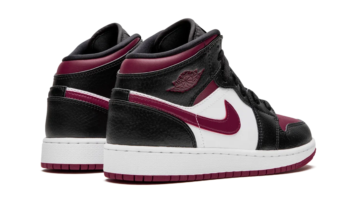 Air Jordan 1 MID GS "Bred Toe" Support Base Day Long Wear