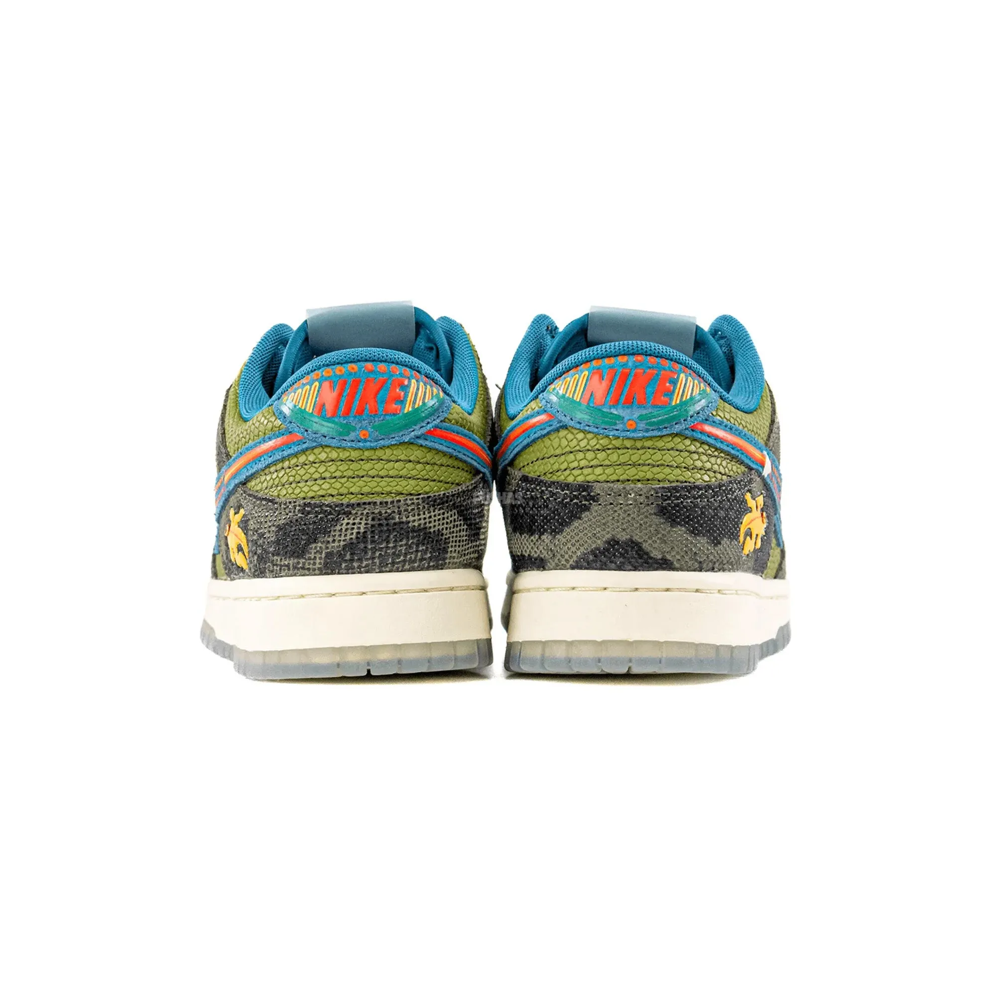Elevated Design Non Marking Sole Dunk Low 'Siempre Familia' (2021)