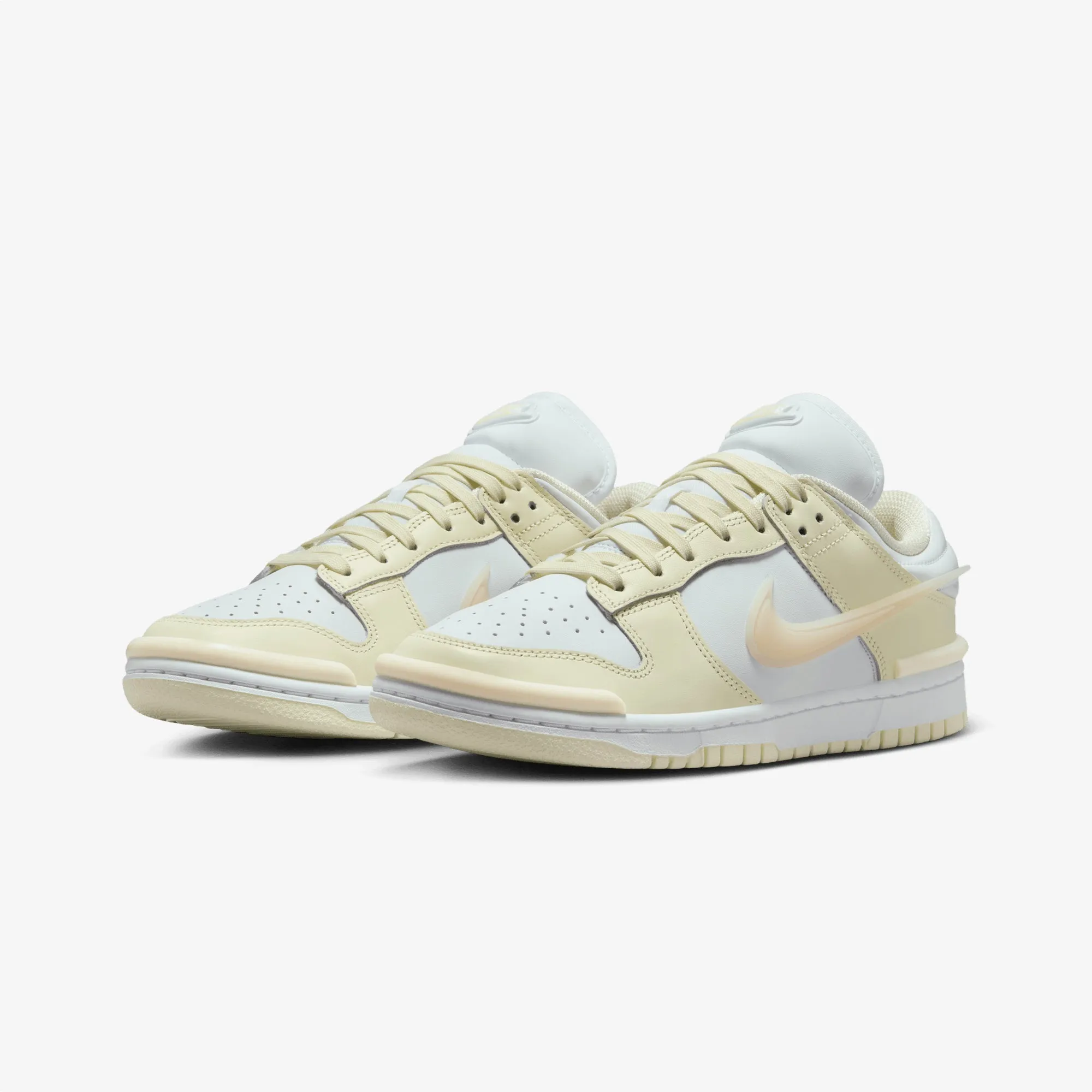 Foot Control Nike | DUNK LOW TWIST  { COCONUT MILK/GUAVA ICE-WHITE
