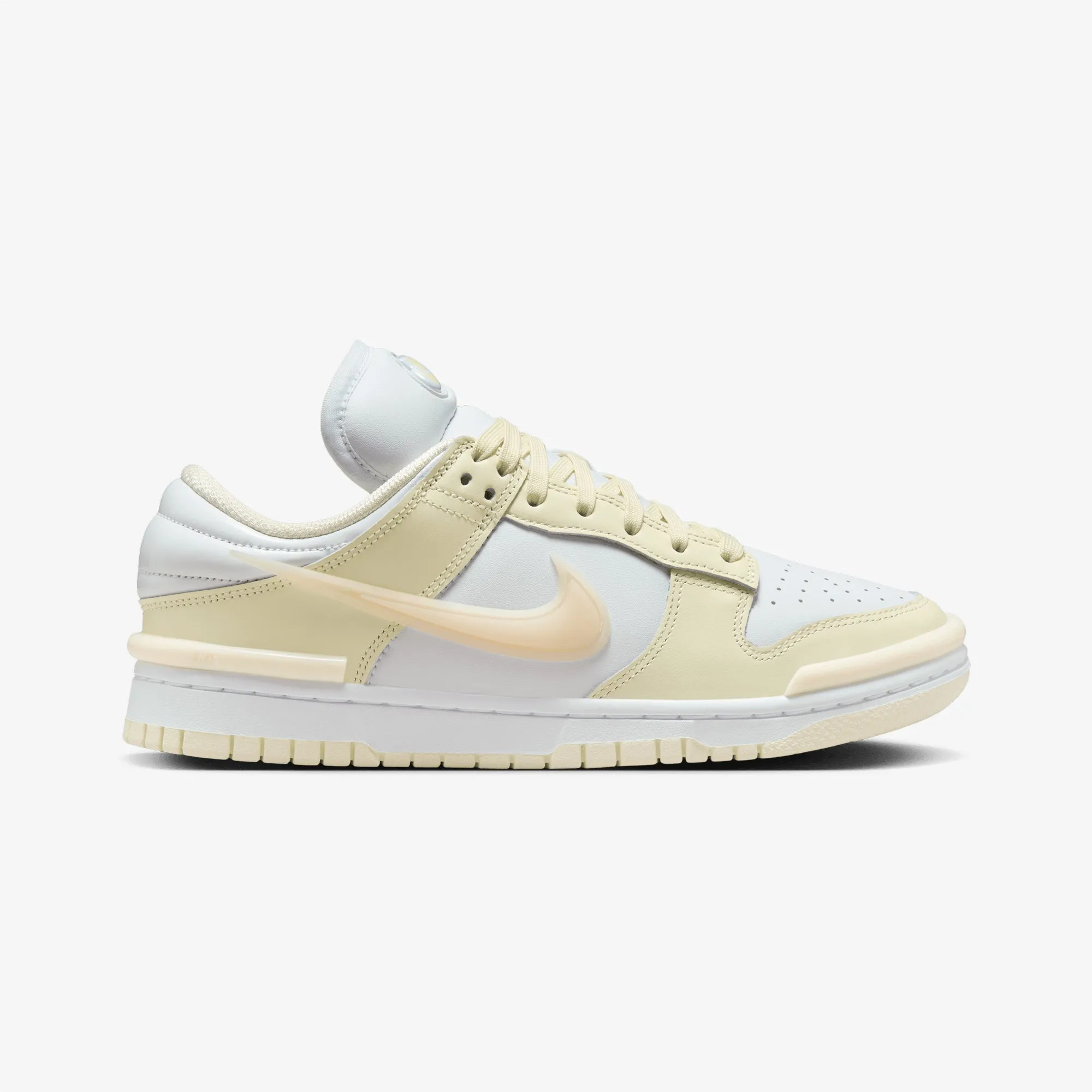 Daily Commuting Nike | DUNK LOW TWIST  { COCONUT MILK/GUAVA ICE-WHITE