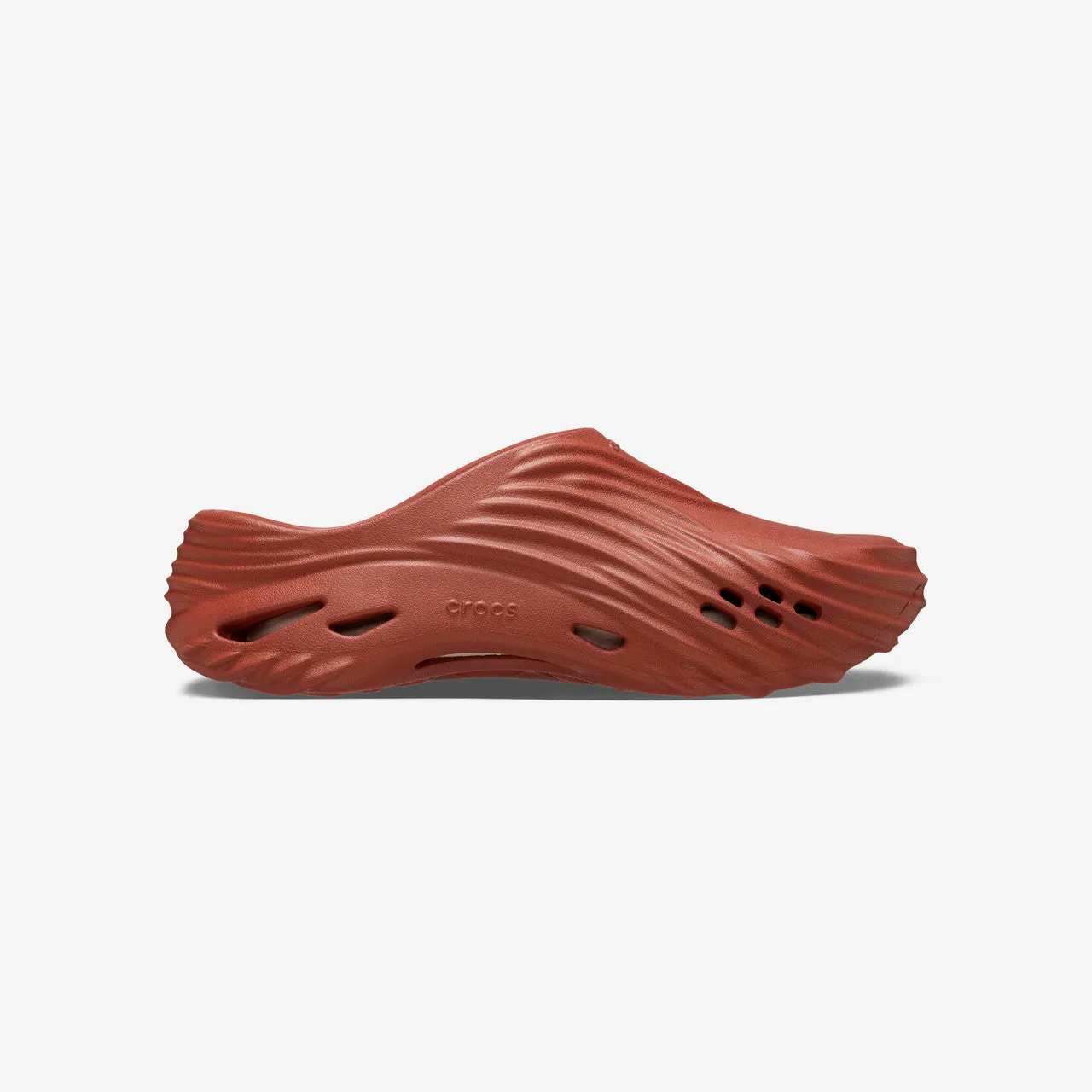Layered Comfort Echo Wave