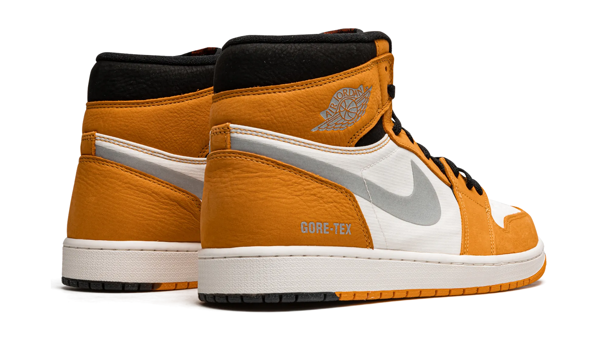 Soft Leather Air Jordan 1 Element GORE-TEX "Light Curry"