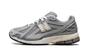 1906R "Raincloud" Fluidride marathoners' shoes