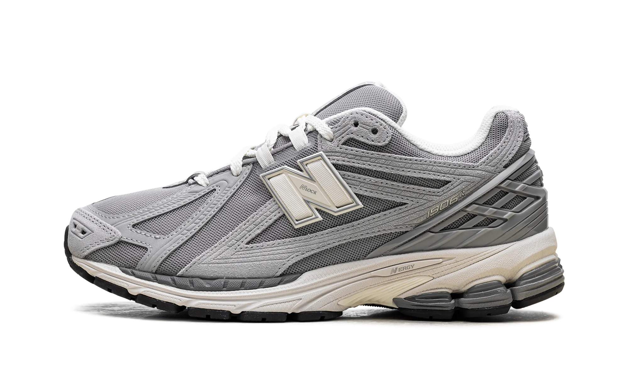 1906R "Raincloud" Fluidride marathoners' shoes
