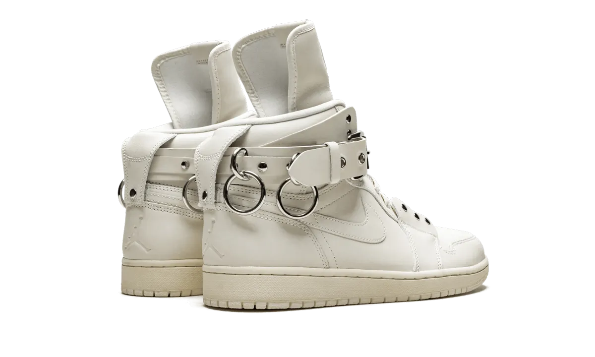 Balanced Cushioning Air Jordan 1 High "COMME des Gar?ons - White"