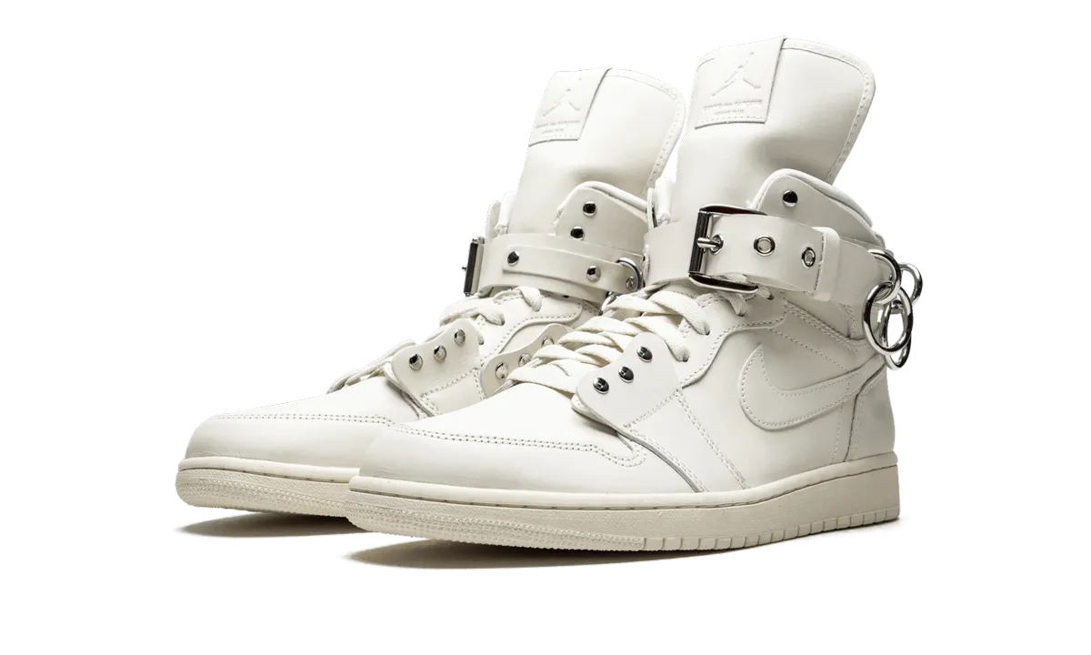 Rolling Transition Air Jordan 1 High "COMME des Gar?ons - White"