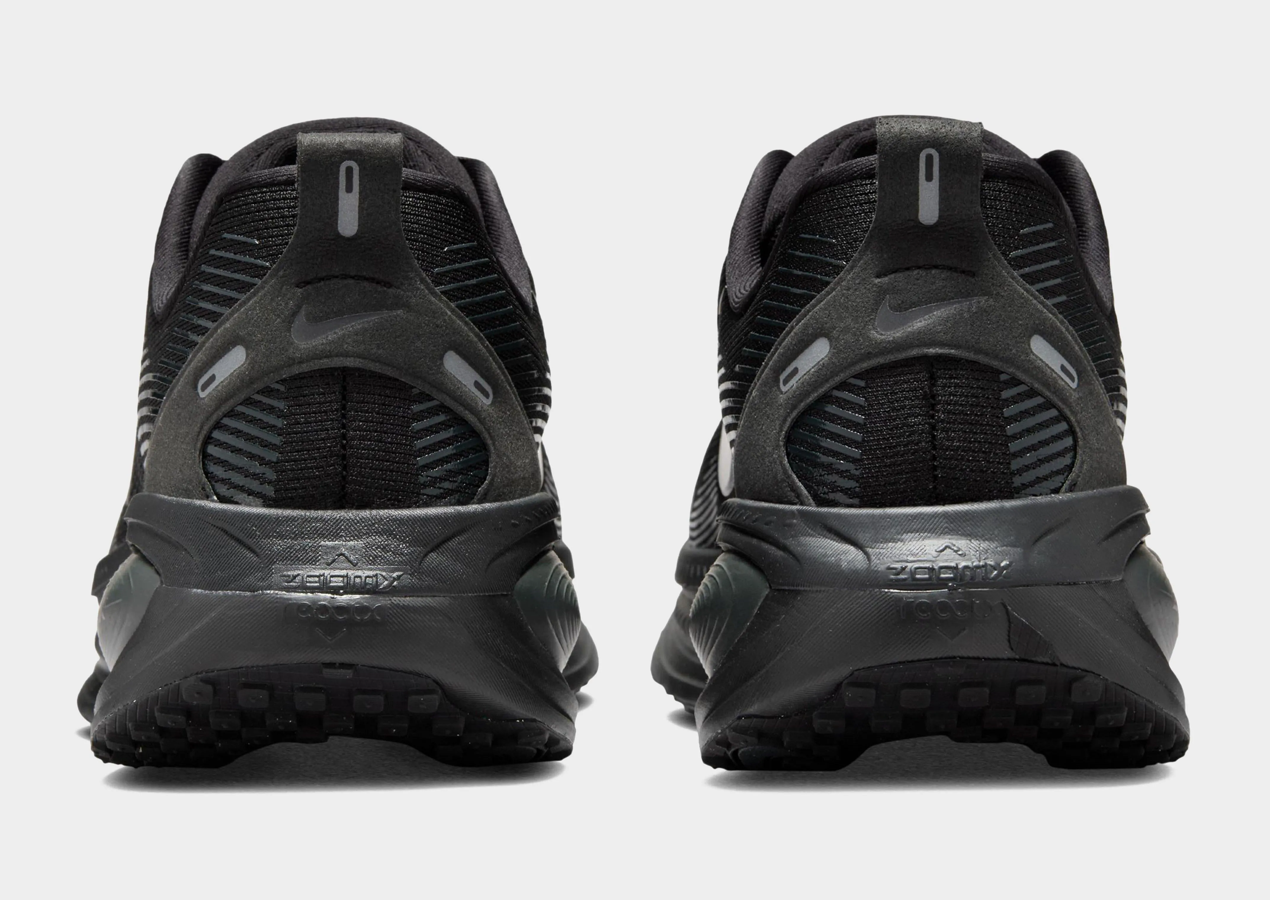Vomero 18 high - traction shoes competitions