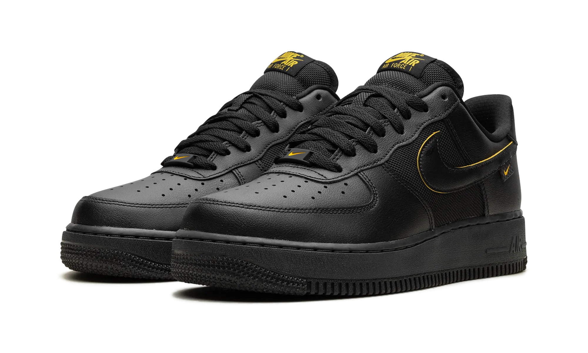 Skater Support Pro Skate Action Air Force 1 '07 "Black/University Gold"