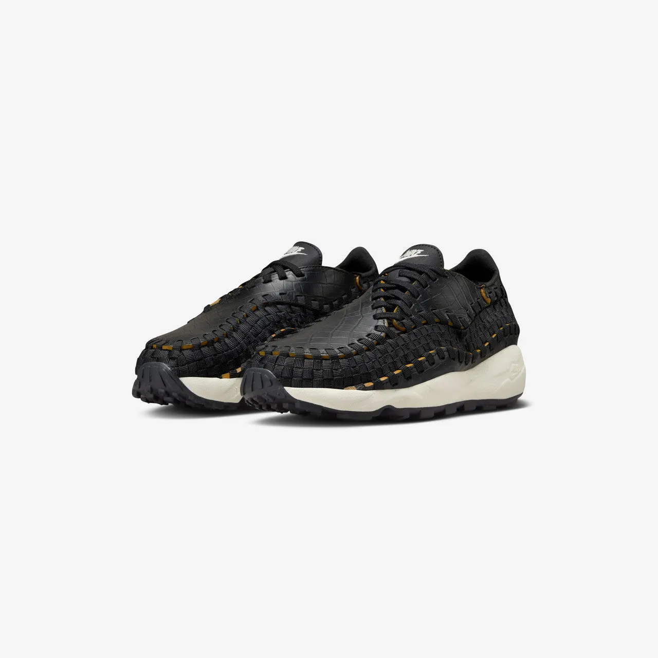 Wmns Air Footscape Woven PRM Durable flexibility