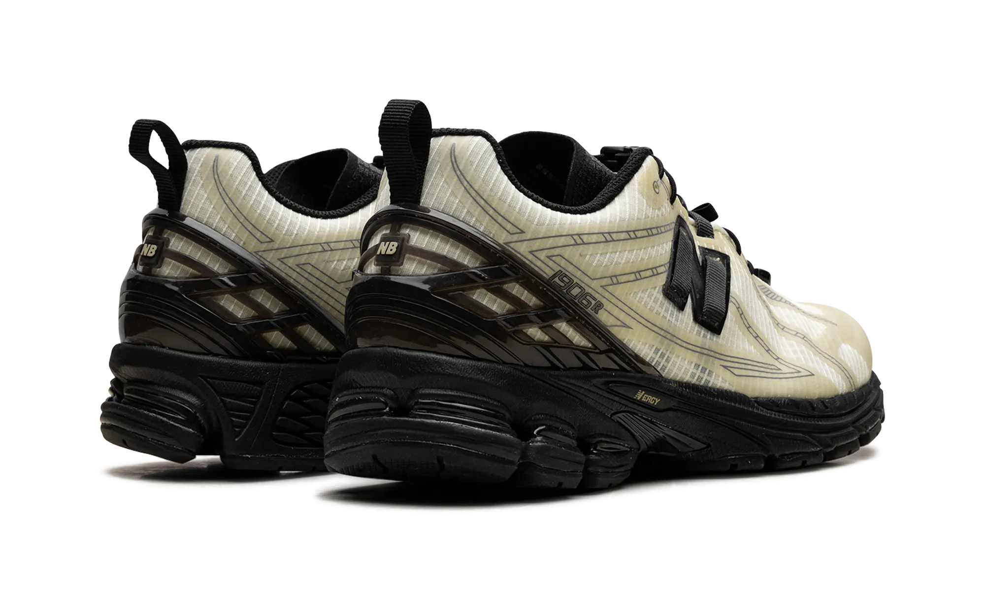 1906R "Pistachio Butter Black" travelers' shoes
