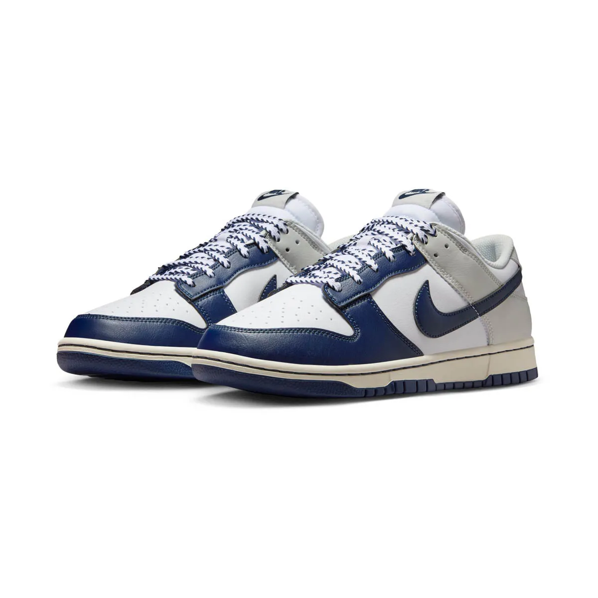 Energy   Returning Nike Dunk Low Retro 'New York Yankees' Men's Shoes
