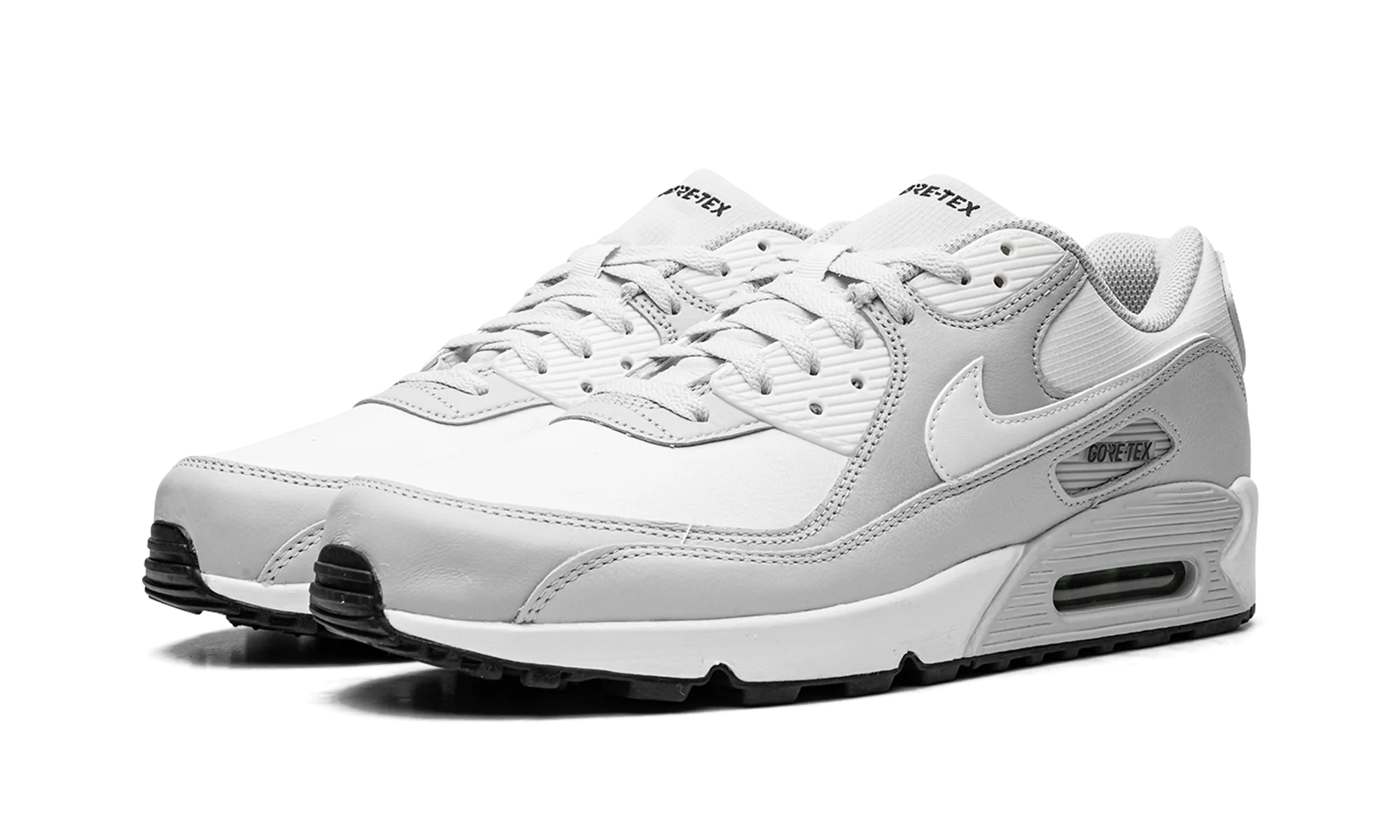 running in a community park shoes Air Max 90 "Gore-Tex"