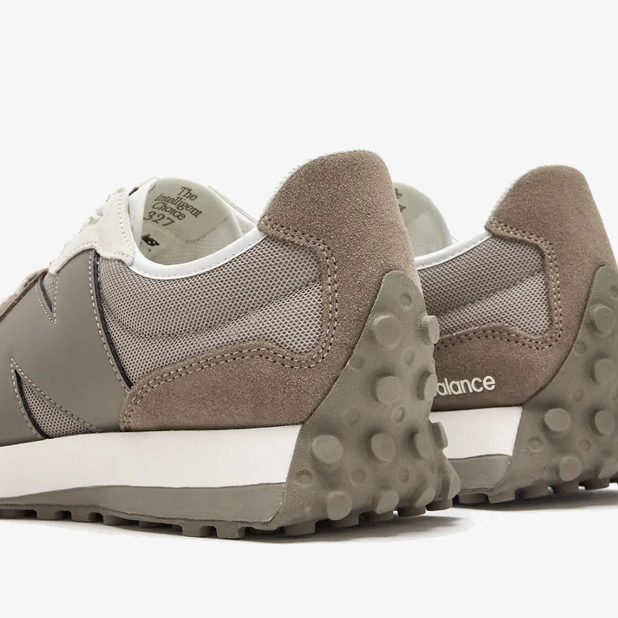 New Balance | 327 { GREY Incredible breathability