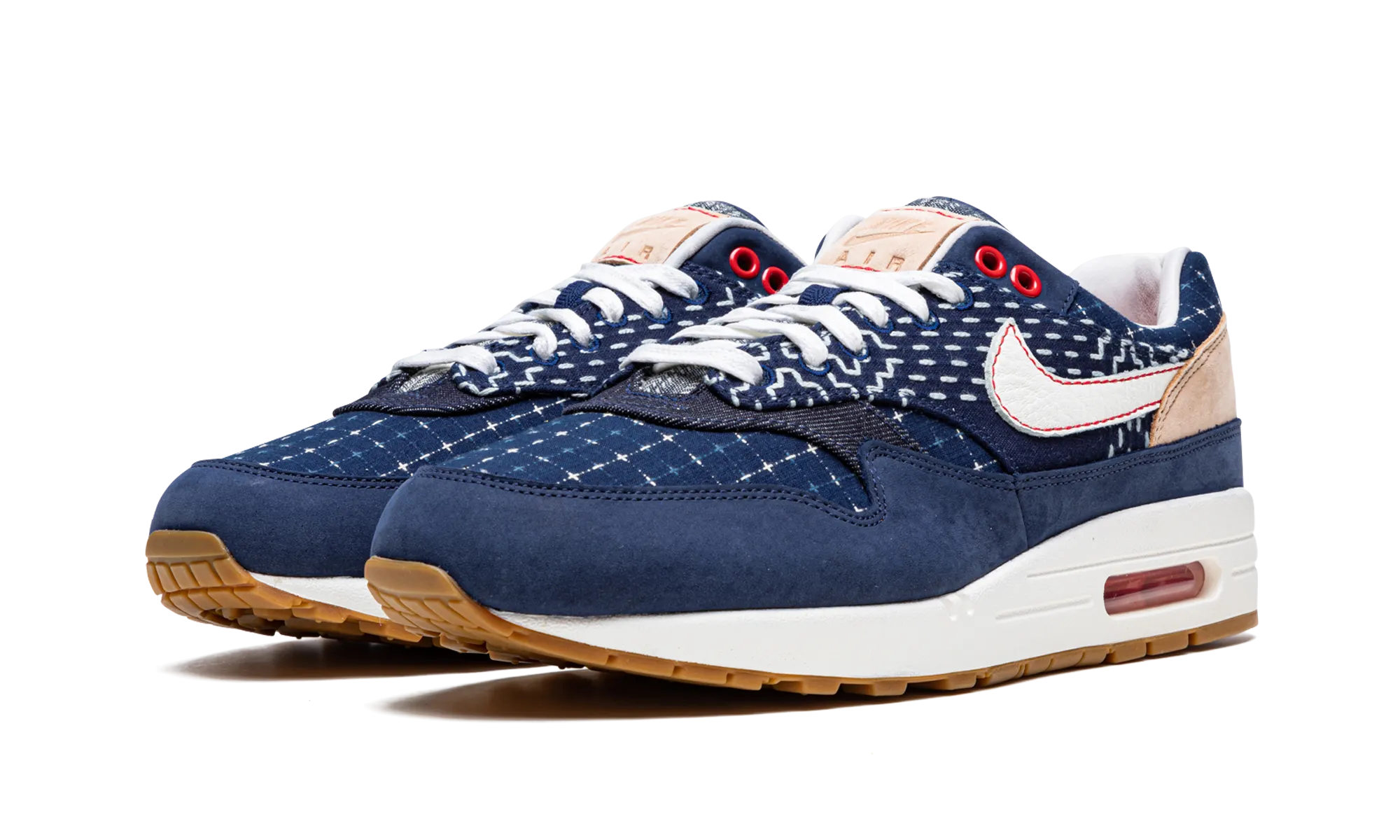 Air Max 1 DNHM "Denham" running in a prairie area shoes