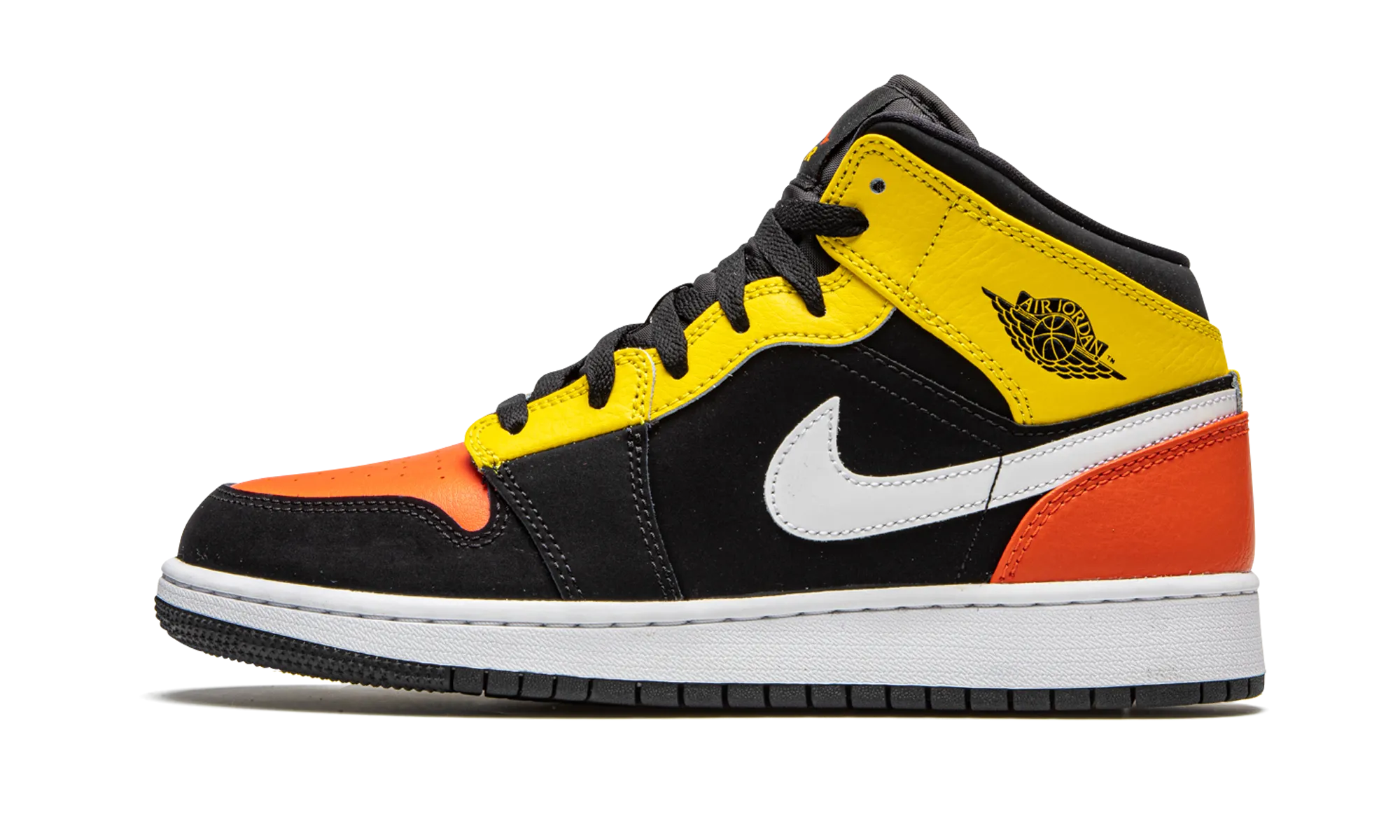 Air Jordan 1 MID SE GS Grip Tread Pattern